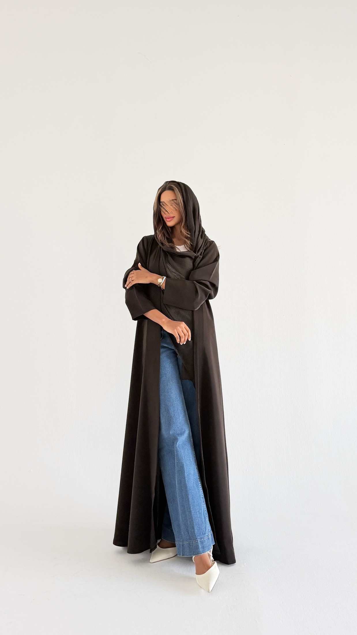 MWT1237 - عبايه ساده مع طرحه لينن - Aya