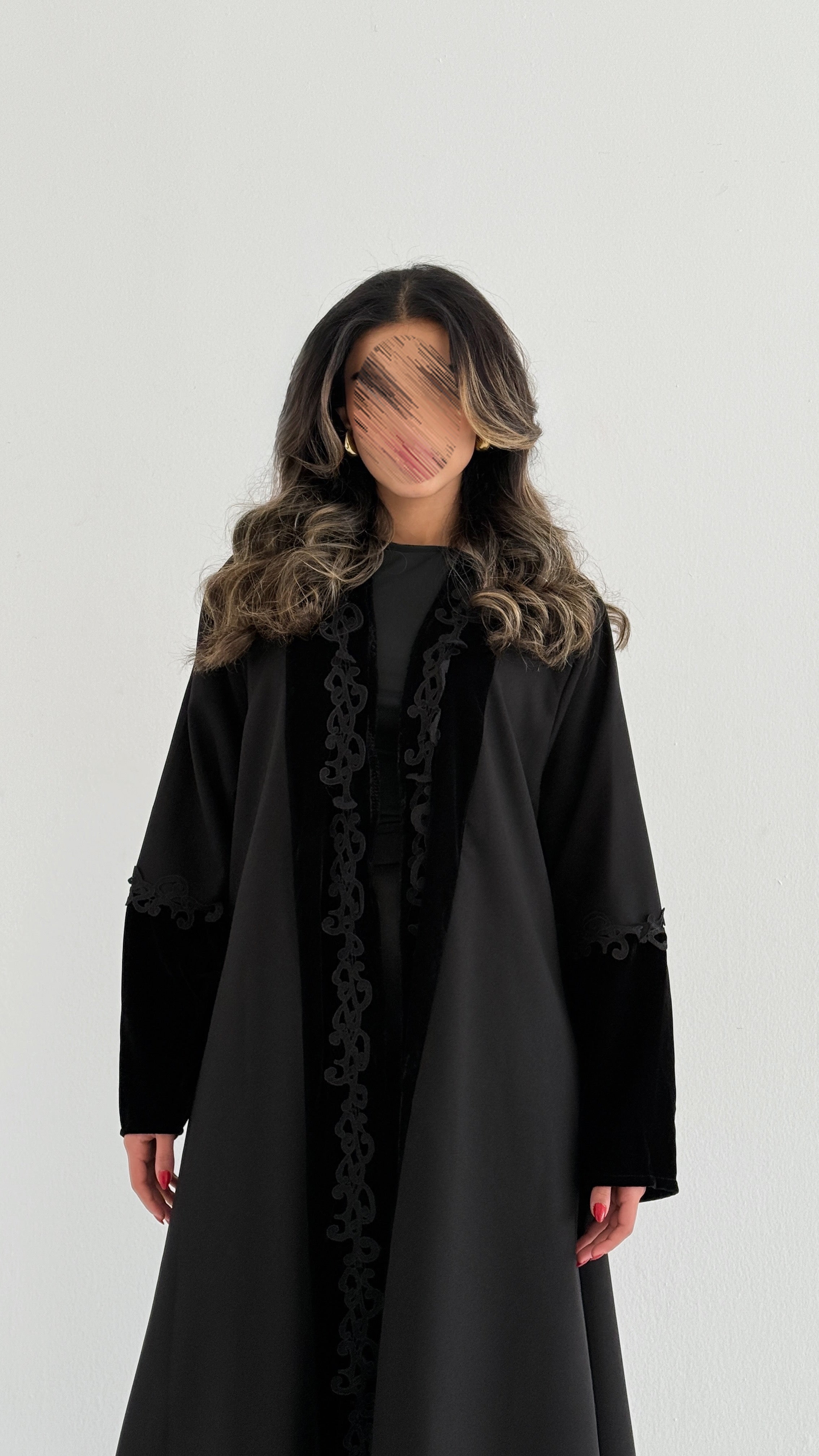 MW645 - Light Crepe Standing with Jacquard Half-Cloche