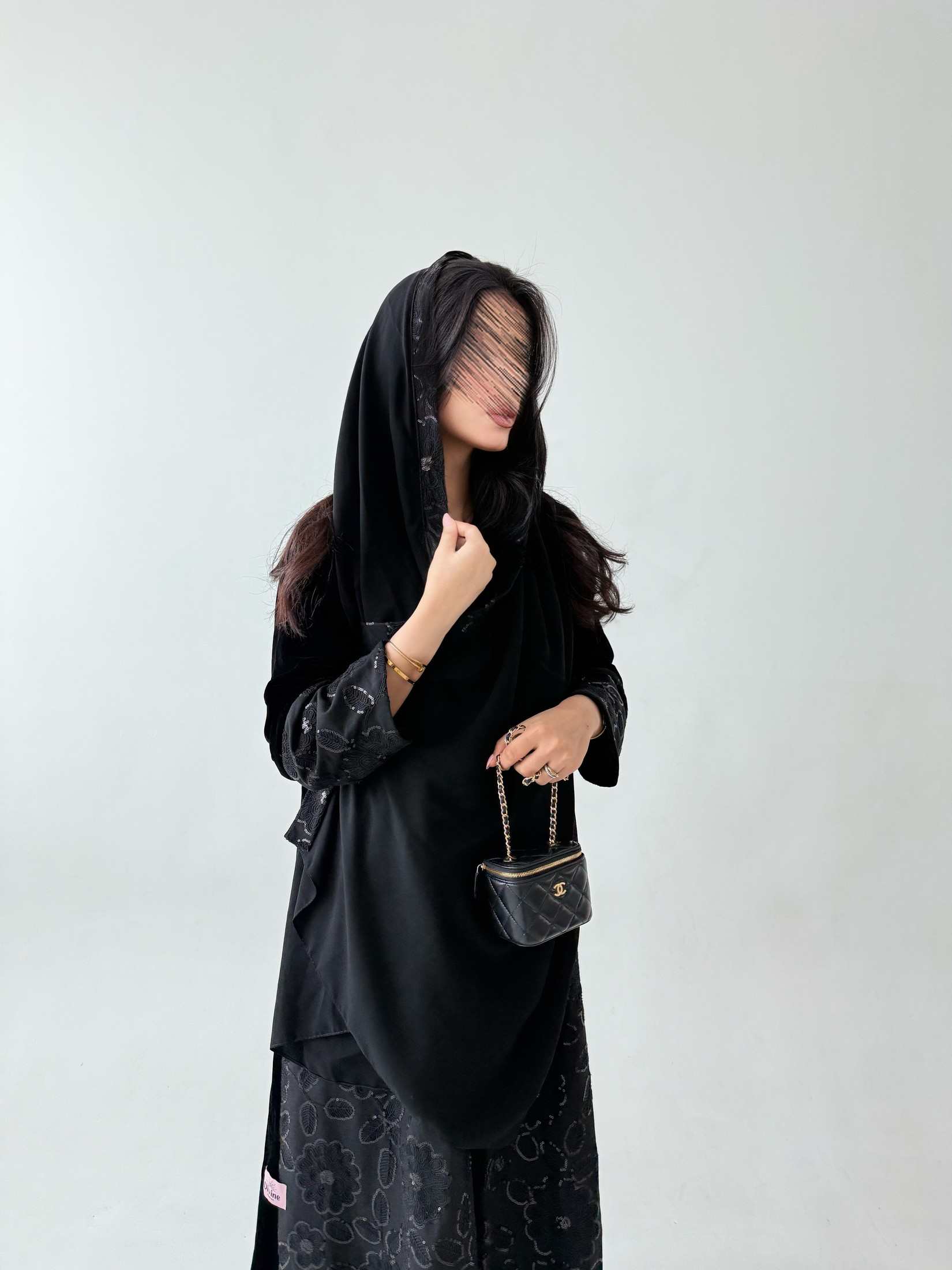 MWT811 - عباية مخمل مع  تدخيلة - Aya