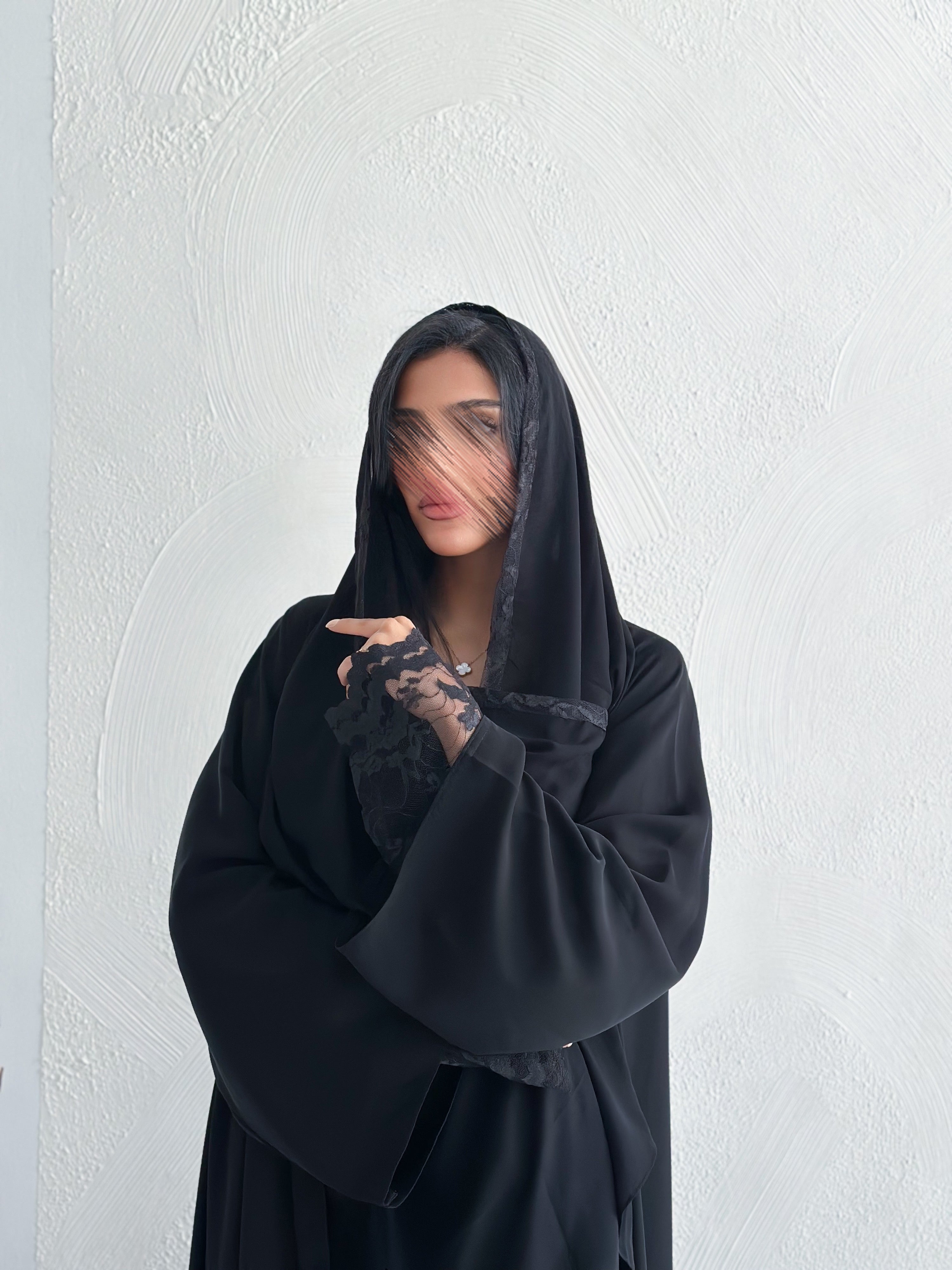 MW1424 -  عباية دبل كلوش بأكمام دانتيل