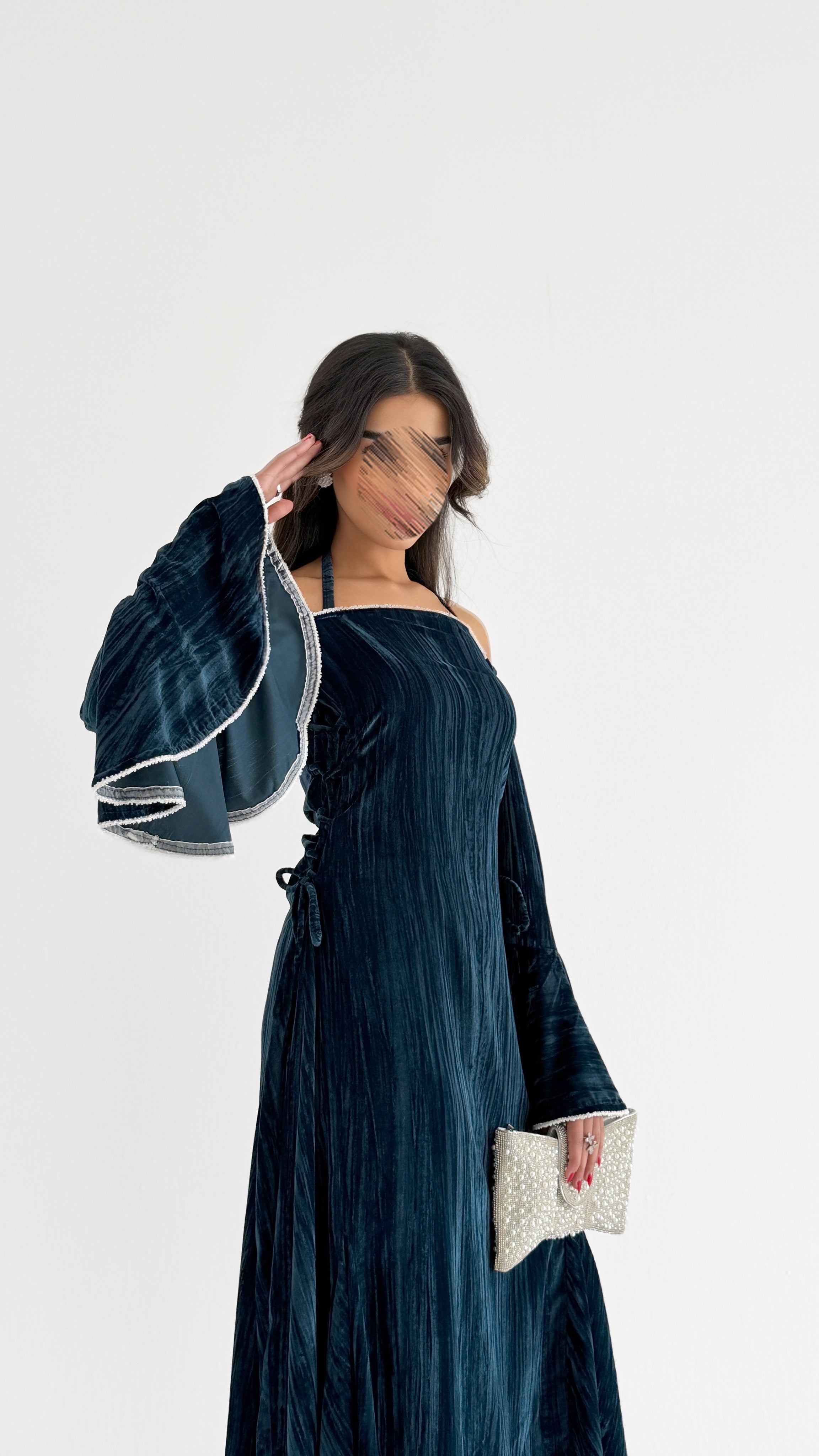 MWJ011 - جلابية مخمل مكسر بتفاصيل كلفة متقنة لإطلالة مميزة - Aya