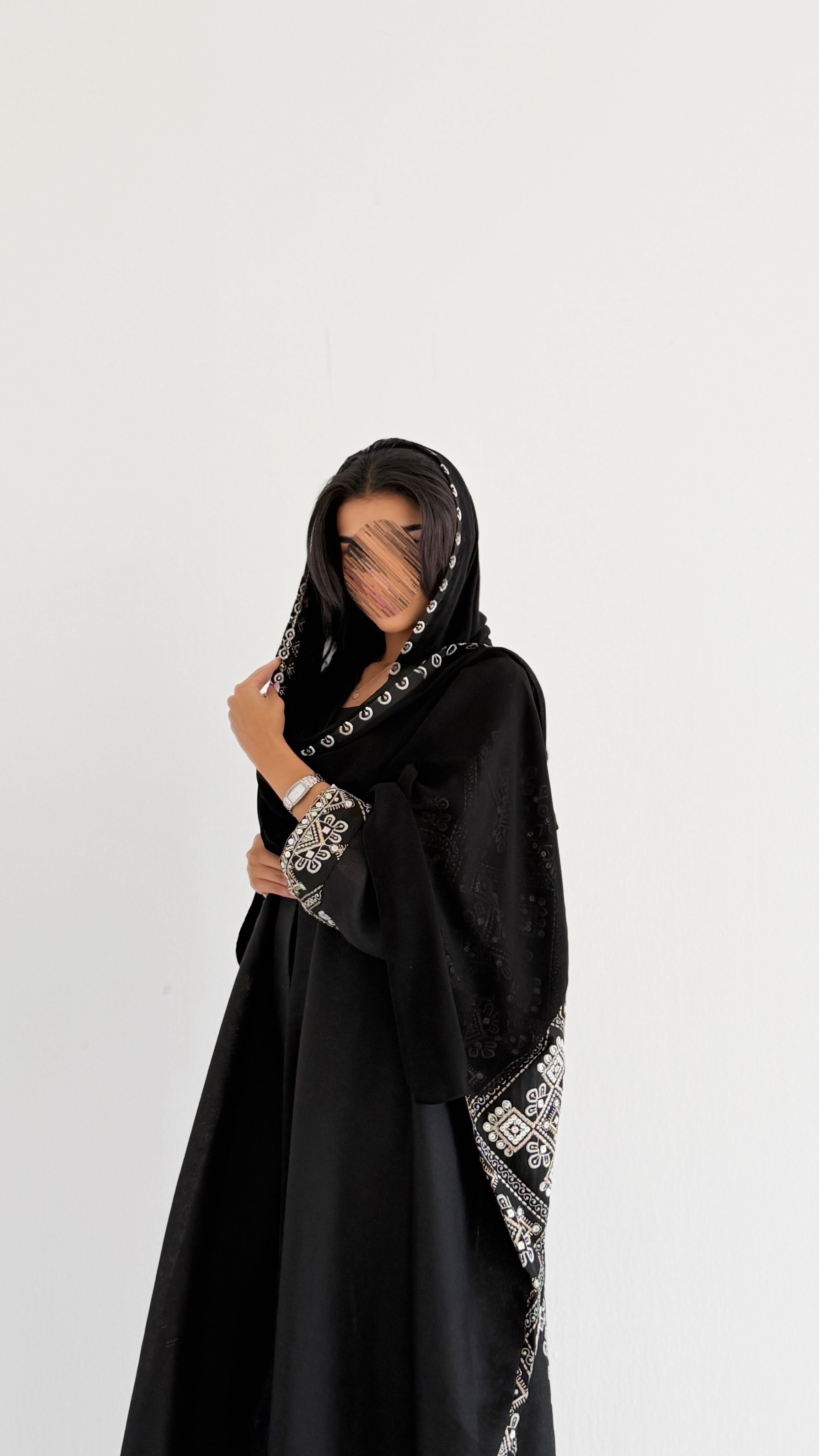 MWT799 - عبايه لنن بتطريز رمضاني - Aya