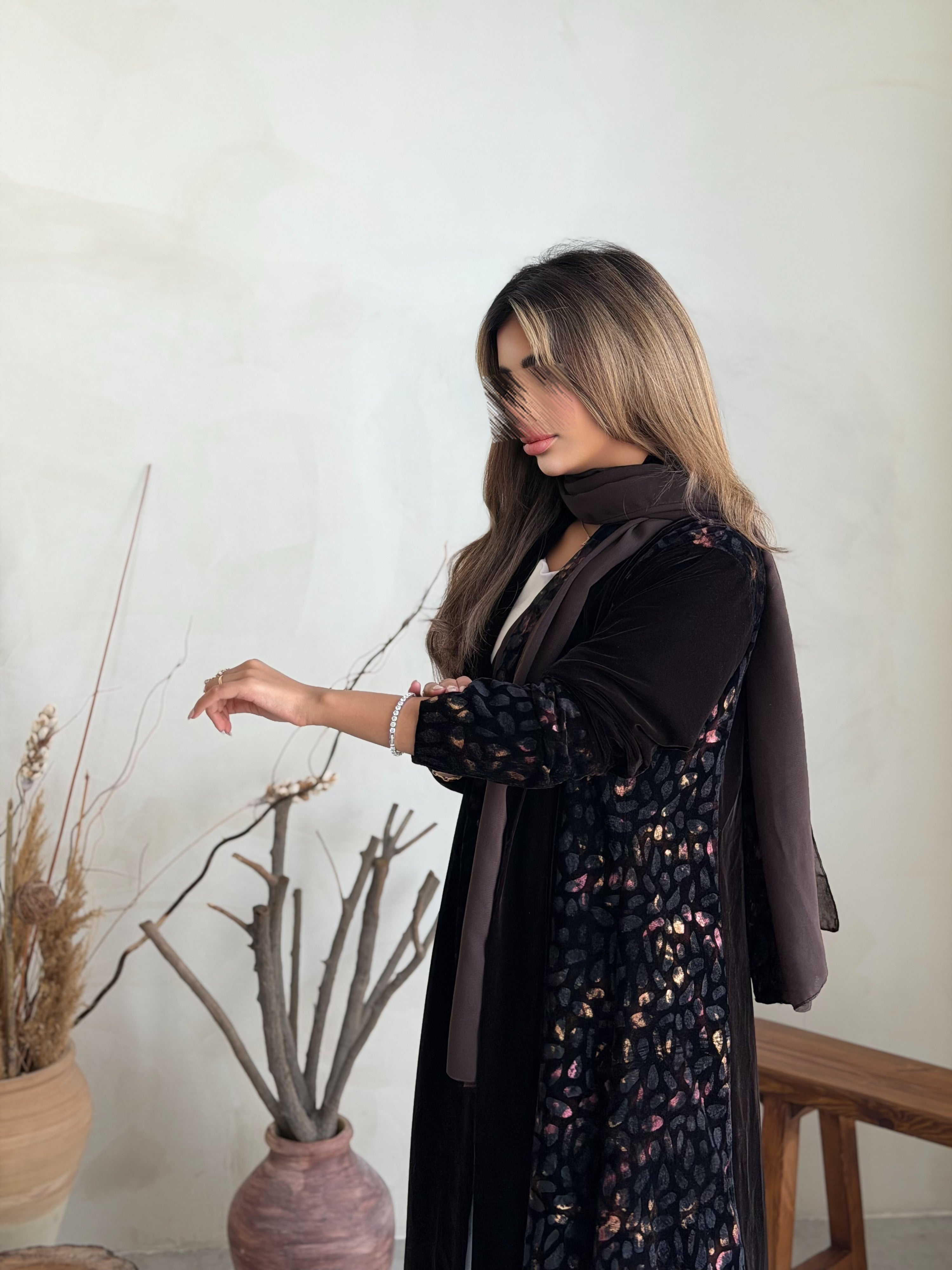 MWT5001 - عباية بني سادة مع مخمل زيتي طباعة - Aya