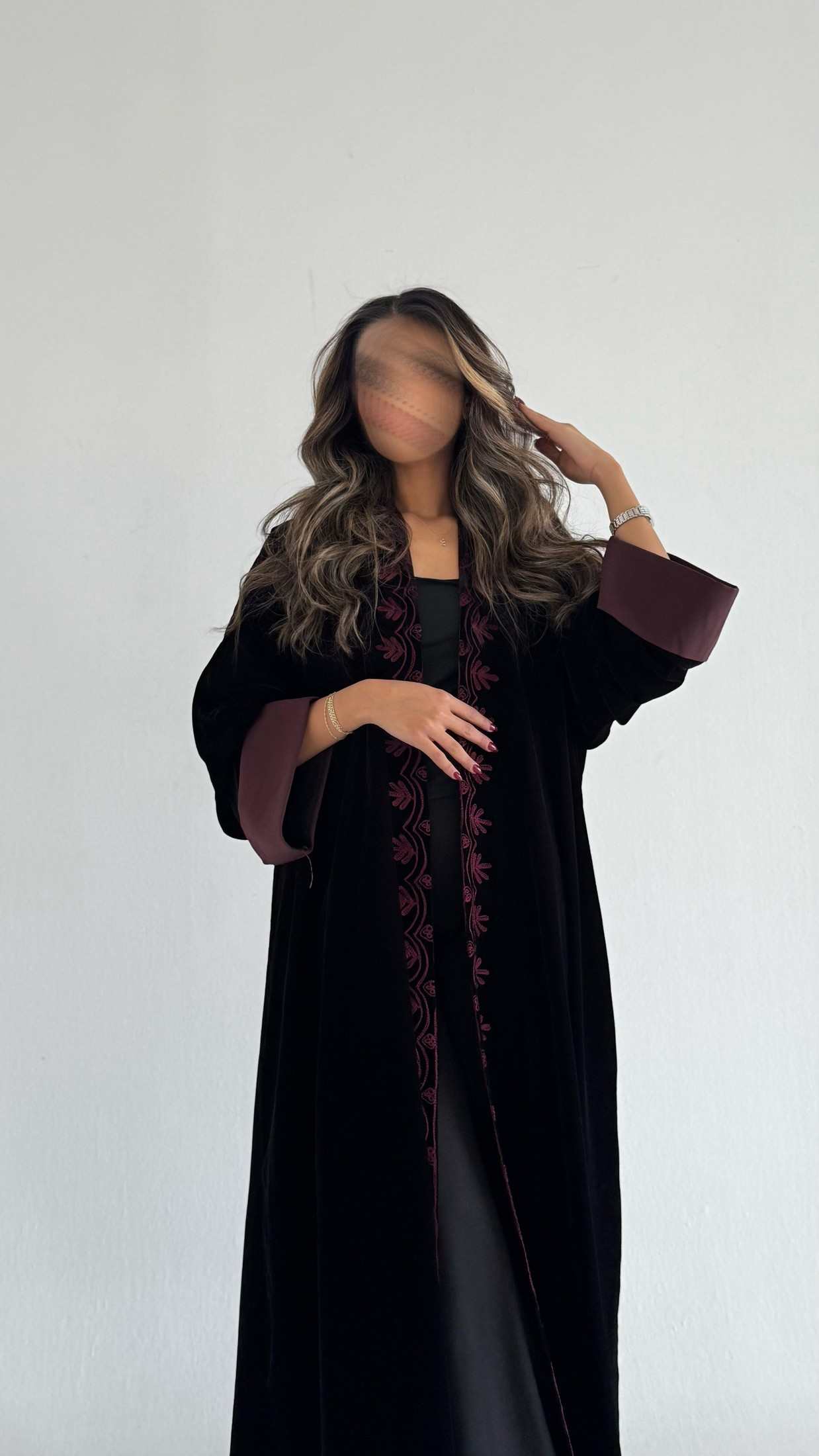 MWT361 - عباية مخمل تطريز عنابي - Aya