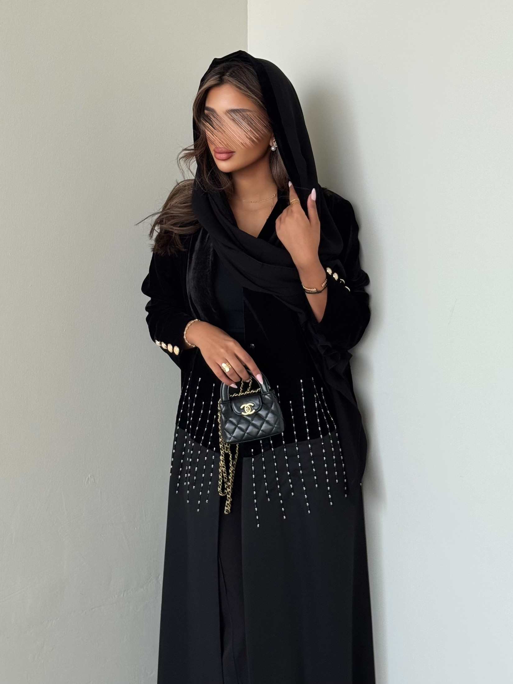 MWT558 - عباية مخمل مع تفته شك - Aya