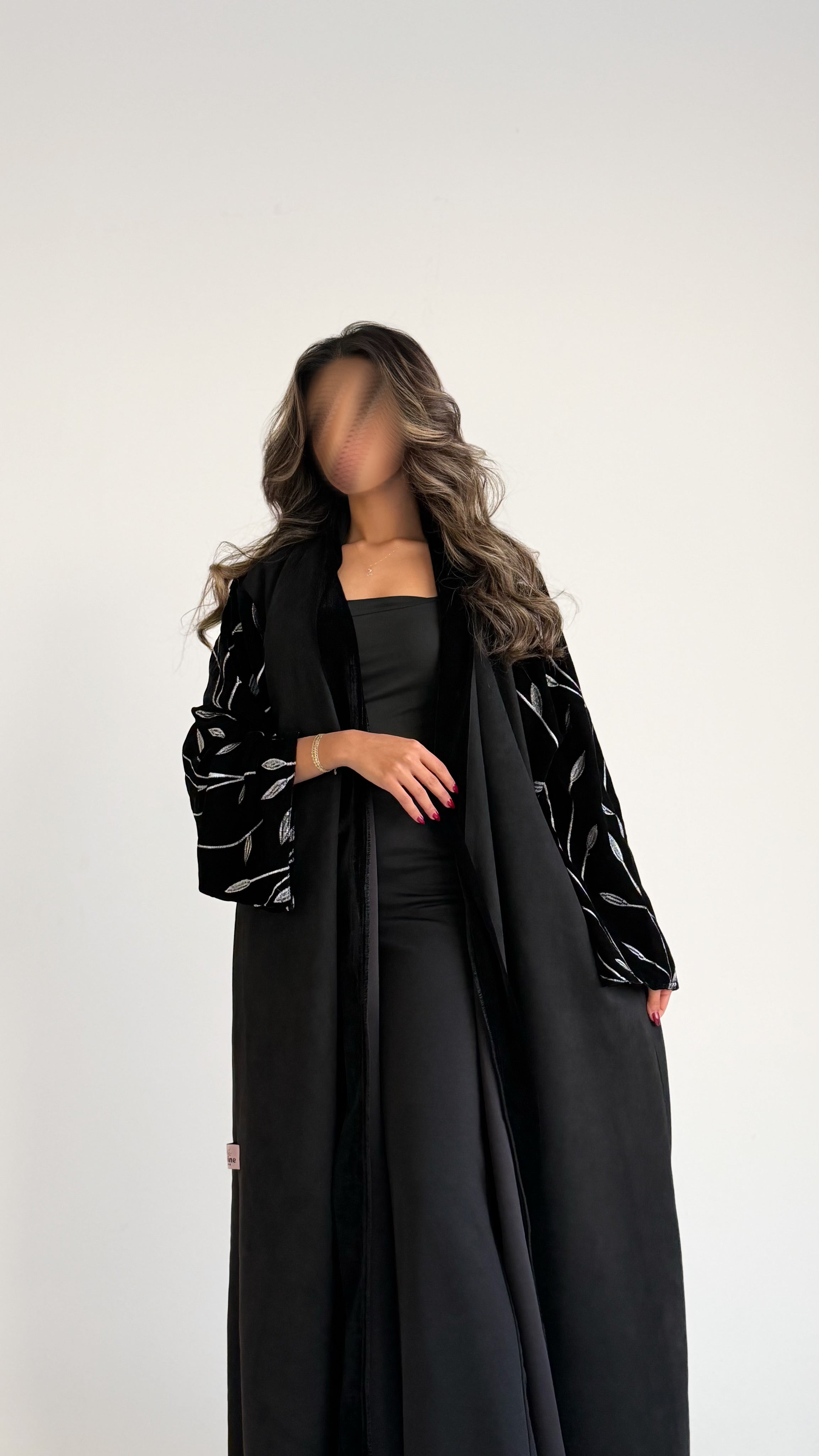 MWT628 - عباية شامواه مع مخمل - Aya