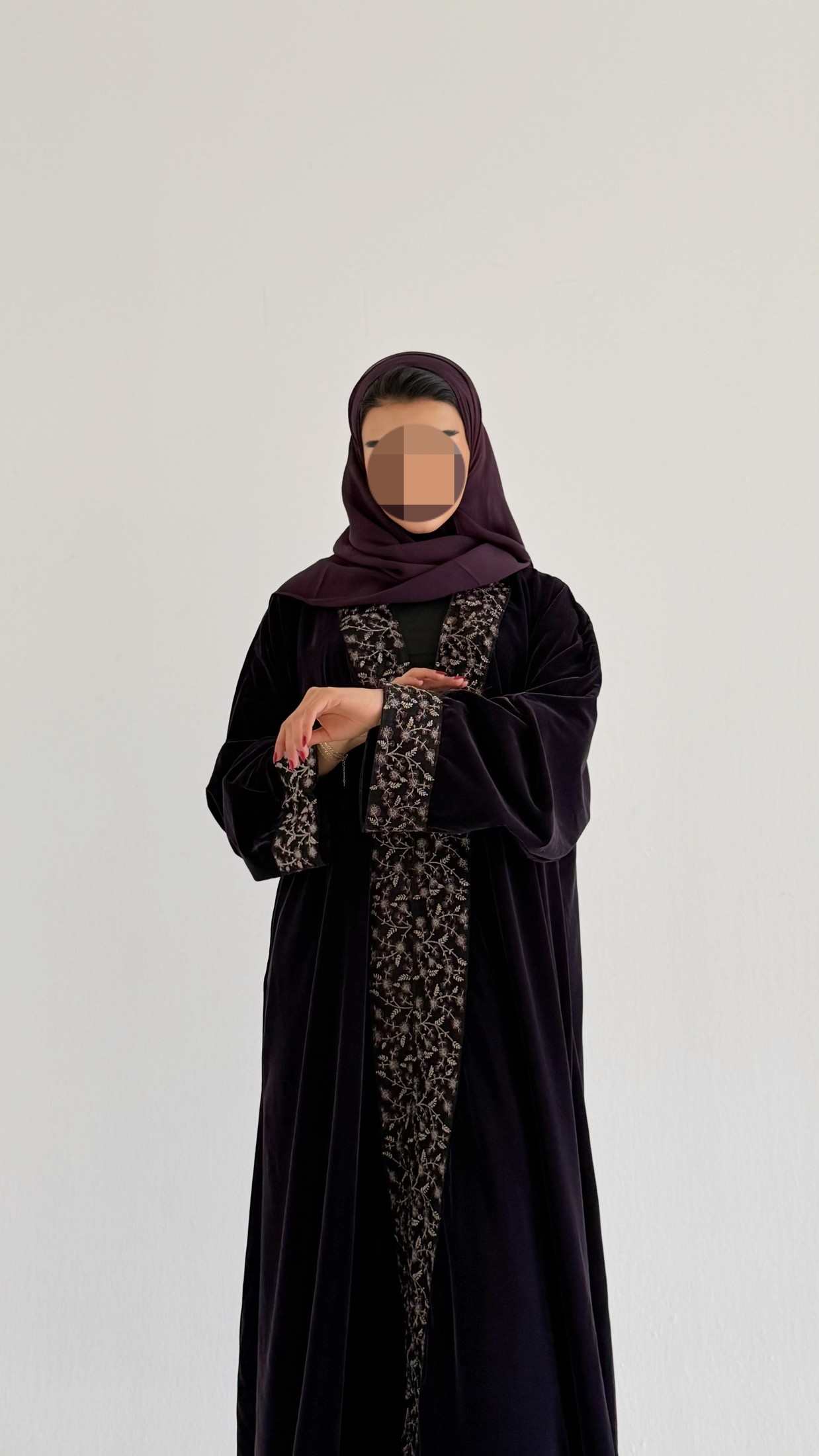 MW1766 - عباية مخمل  مع اضافة كلفة - Aya