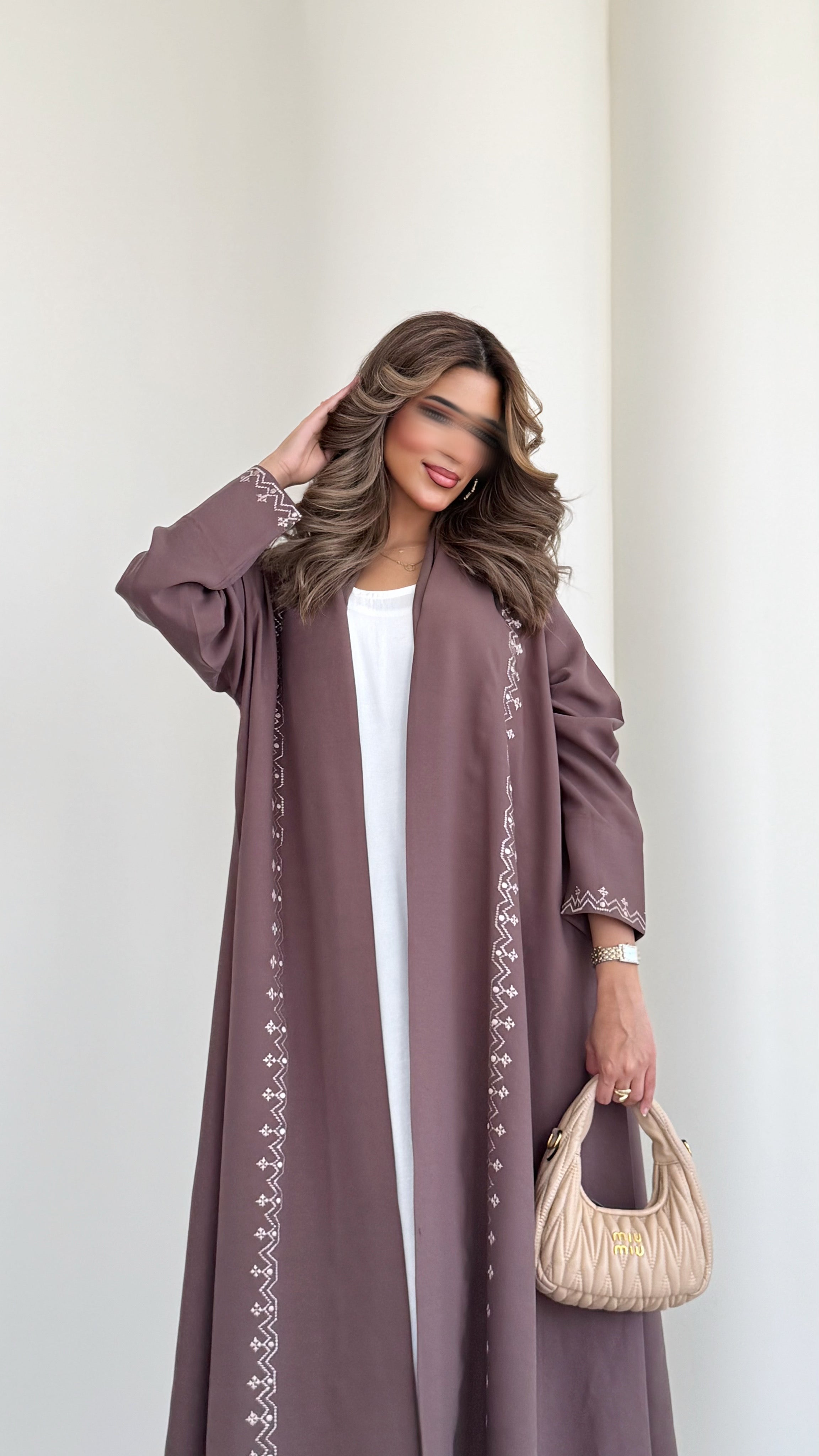 MWT350 - عباية بني مع تطريز - Aya