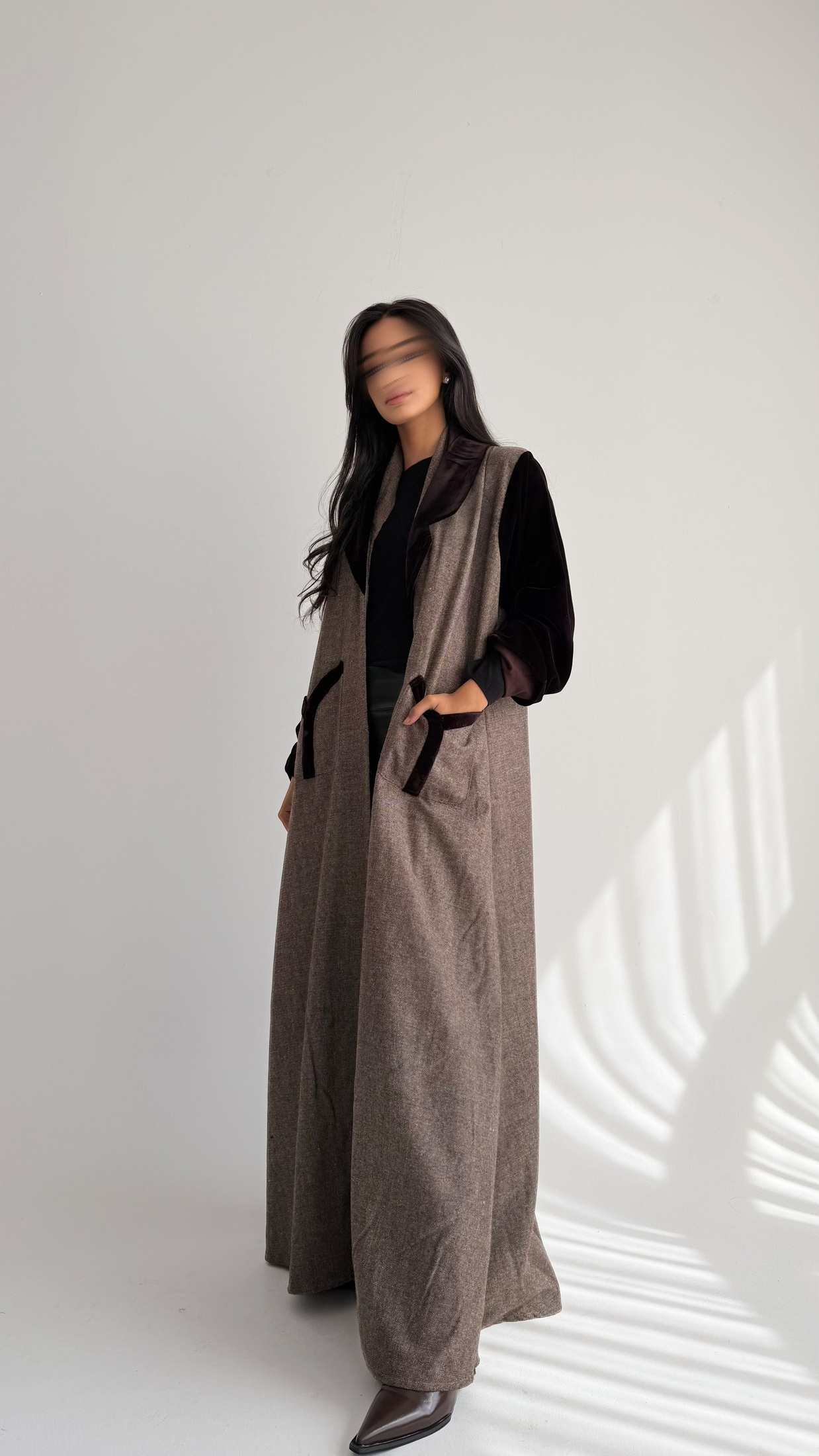 MWT818 - عباية مخمل  بتدخيلة لنن|Velvet Linen Blazer Abaya - Aya