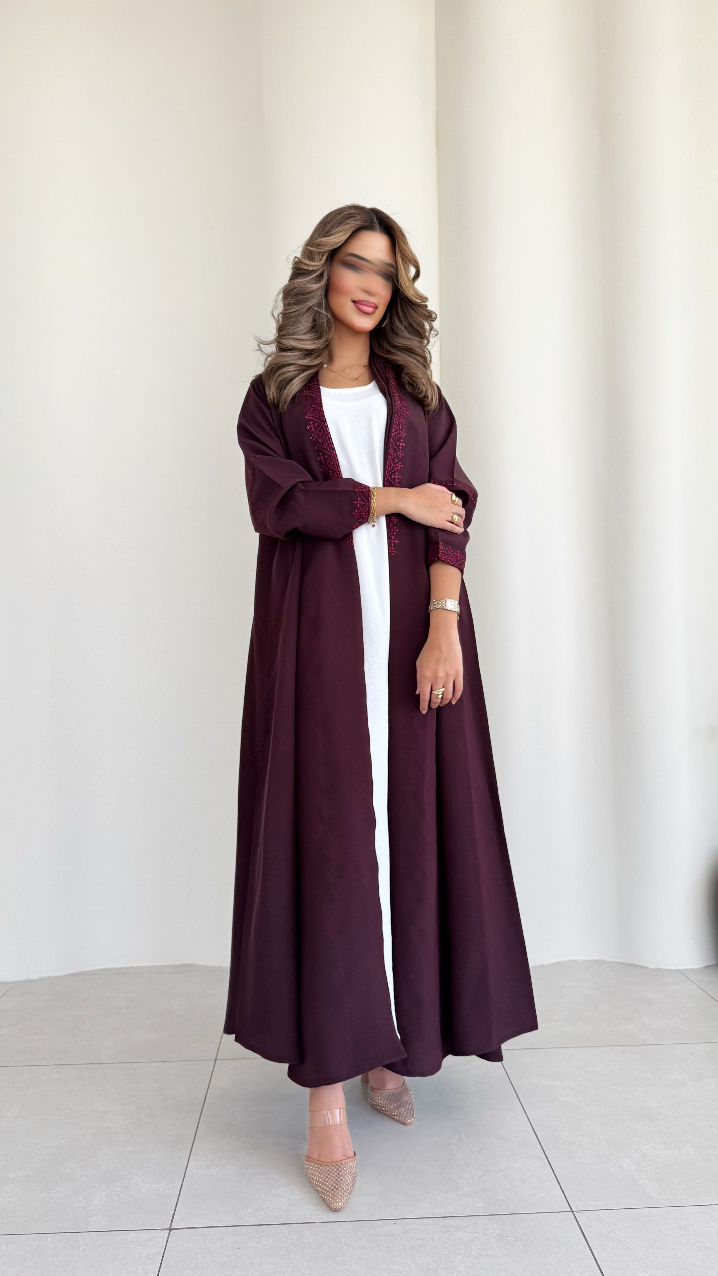 MWT349 - عباية عنابي مع تطريز - Aya
