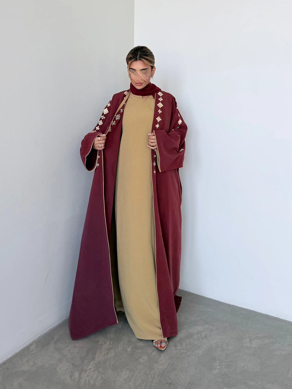 MWT4037 - Burgundy Bloom - Aya