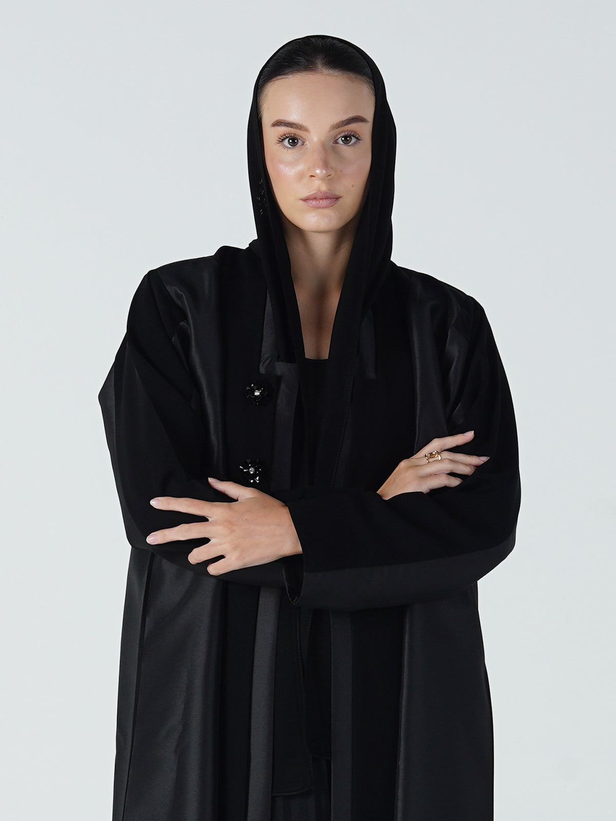 MW645 - Light Crepe Standing with Jacquard Half-Cloche