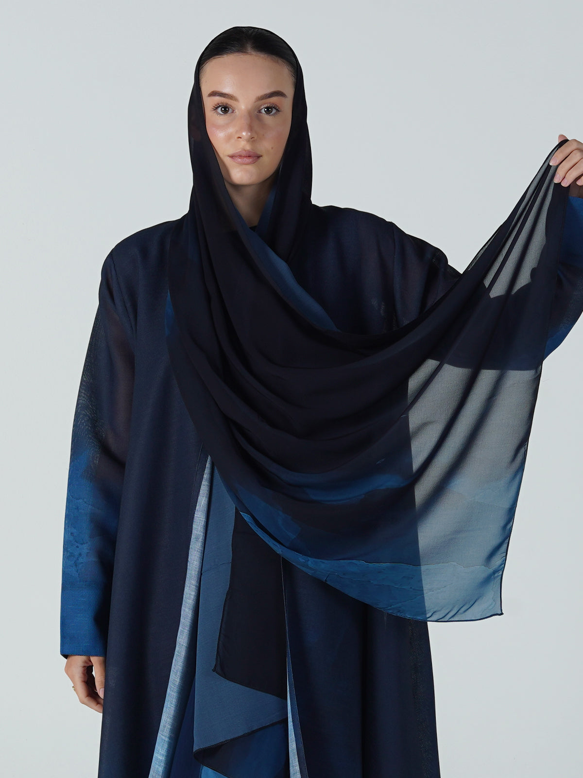 MW645 - Light Crepe Standing with Jacquard Half-Cloche