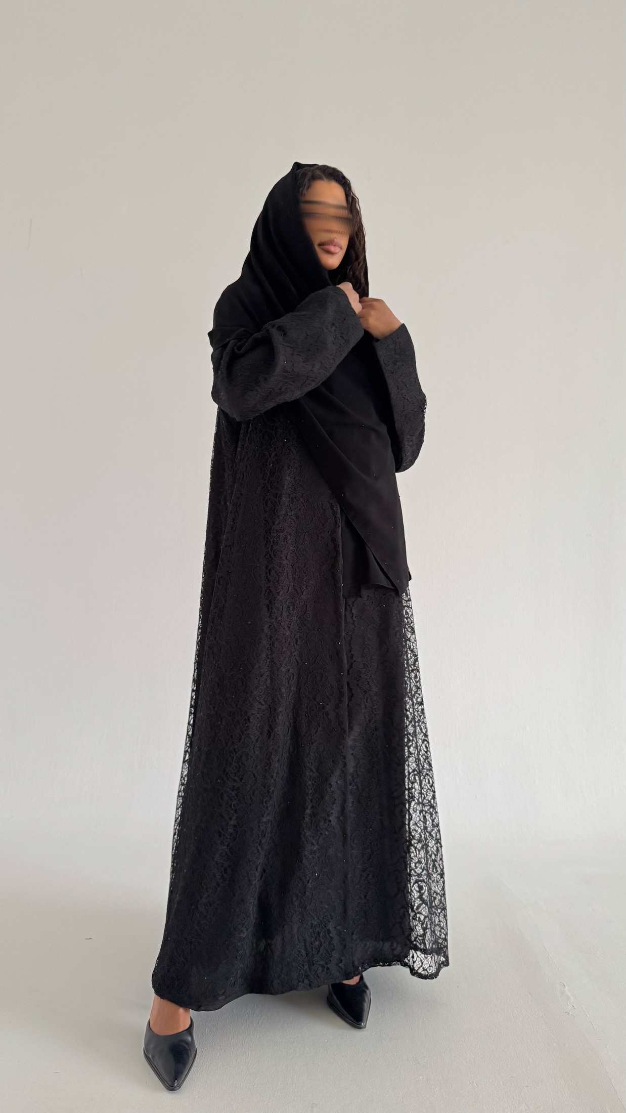 MWT409 - عباية دانتيل مبطن أسود - Aya