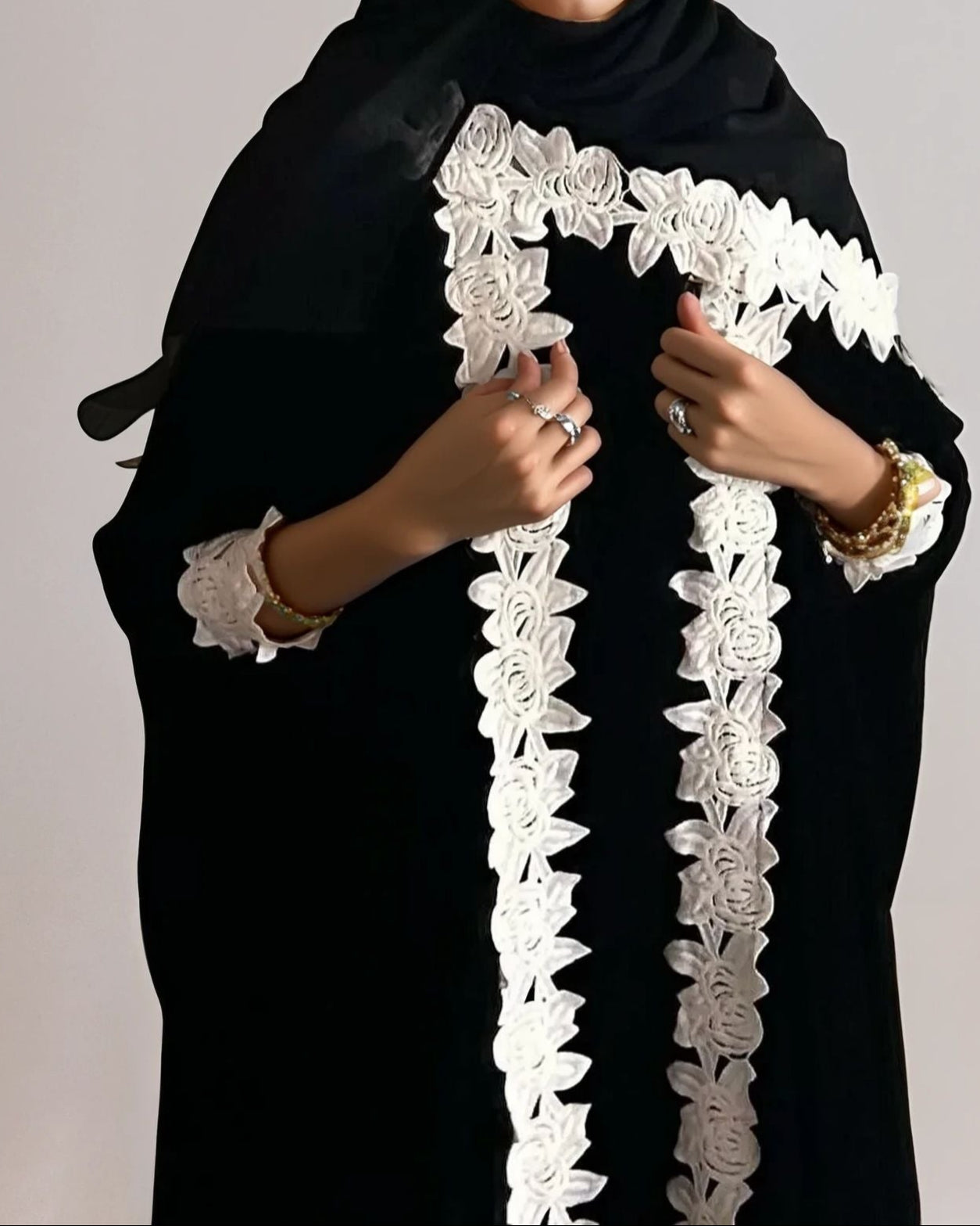 MWT80 - كريب مع كلفة ابيض فراشه