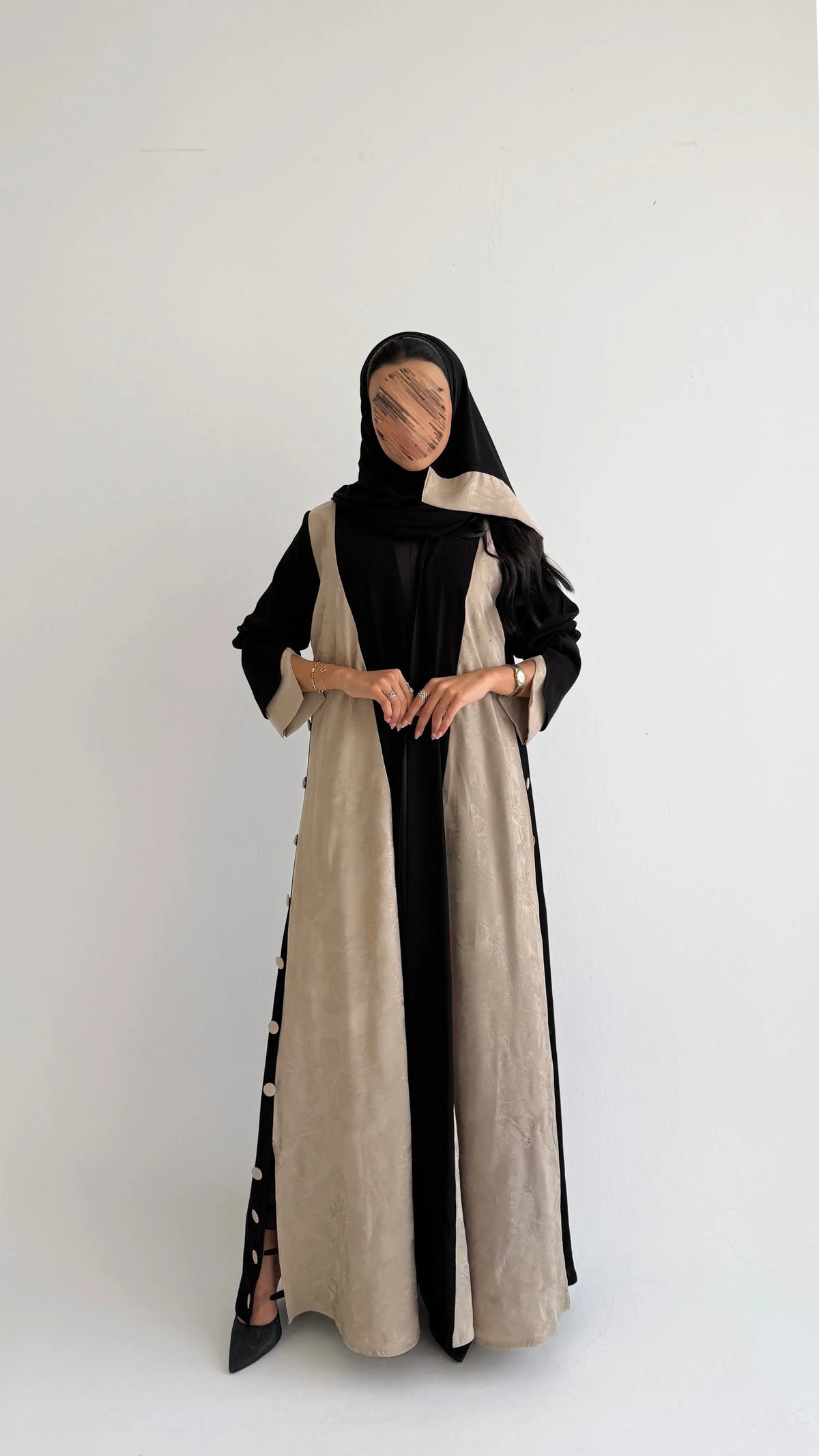 MWT1264 - عباية اسود بتدخيلة جاكار بيج - Aya