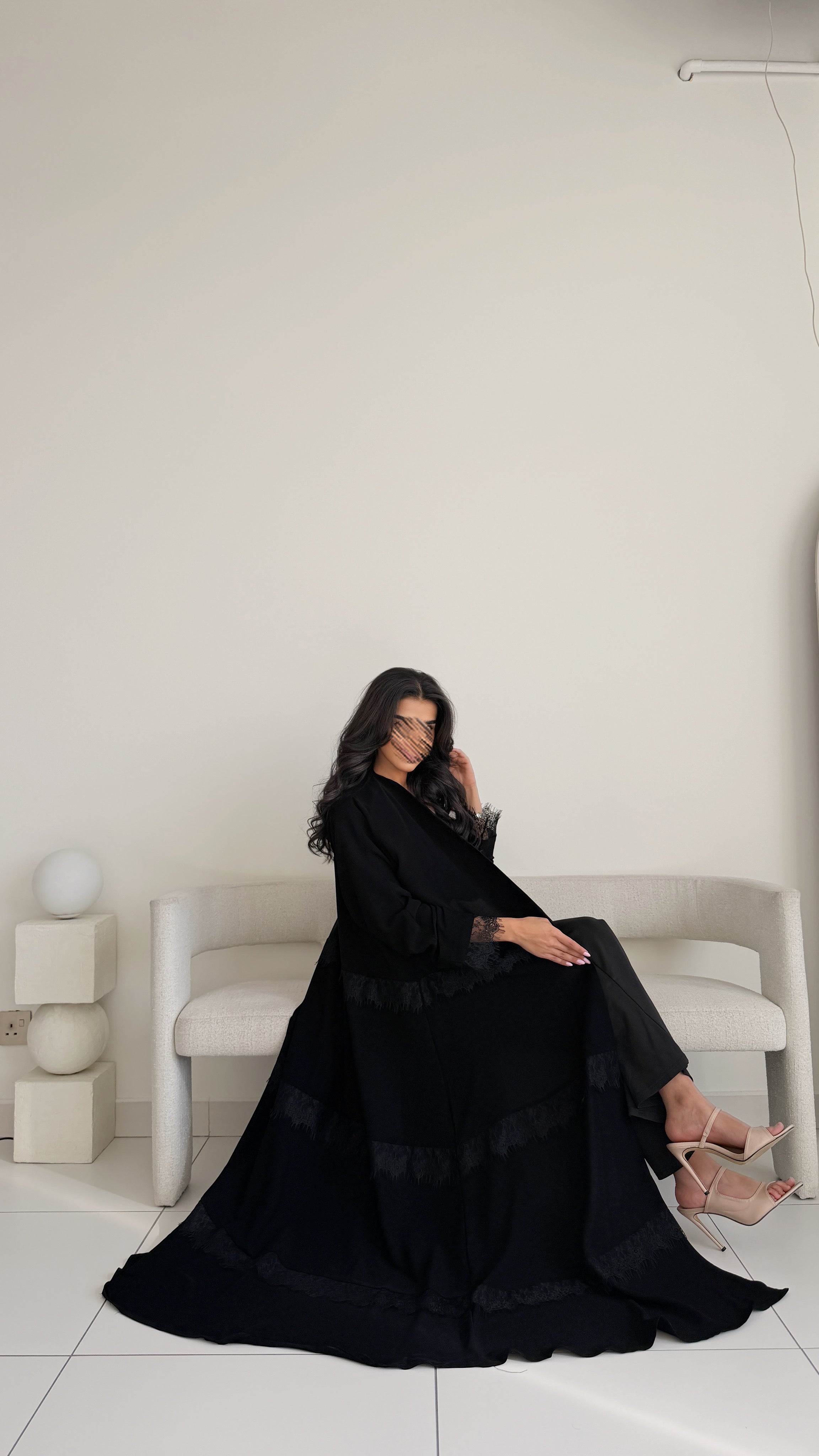 MW2095 - عباية ملكي بقصة كلوش عصرية - Aya