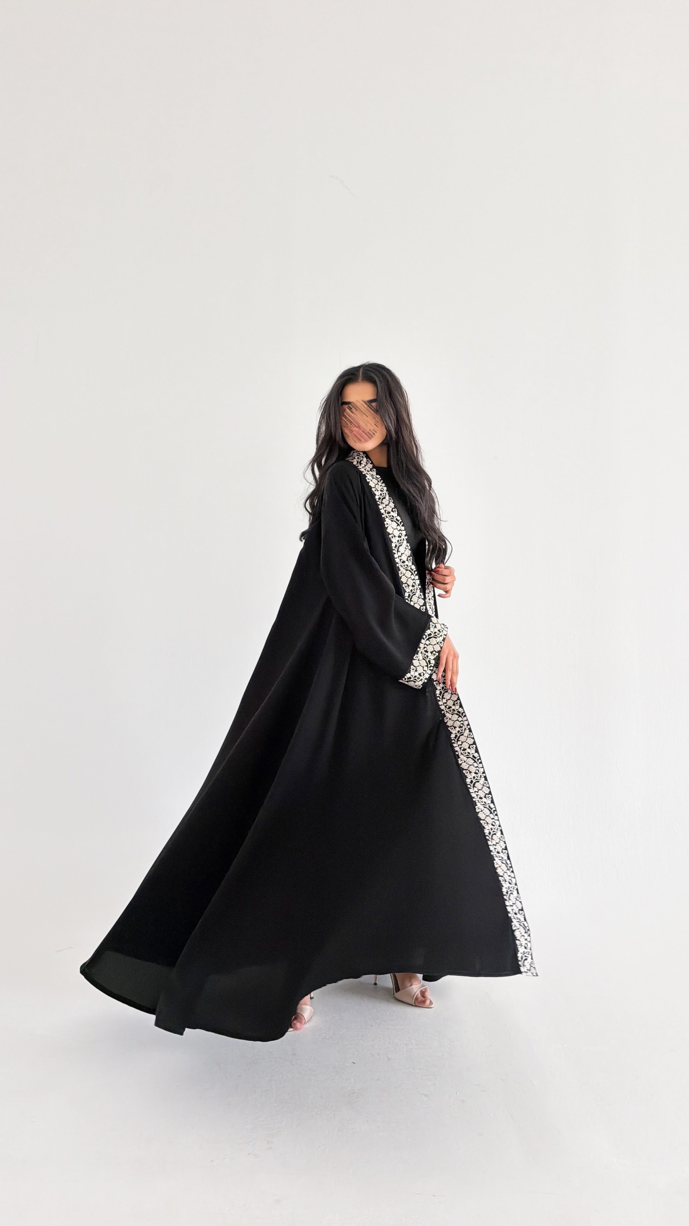 MW2035 - عباية ملكي دبل كلوش واضافة كلفه تطريز - Aya