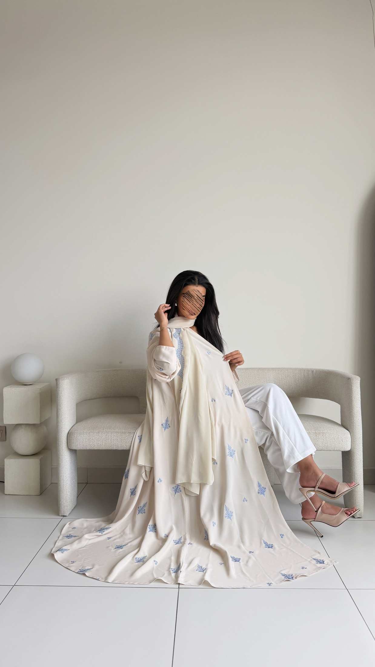 MWT5088 - قماش بيج مع تطريز سماوي - Aya