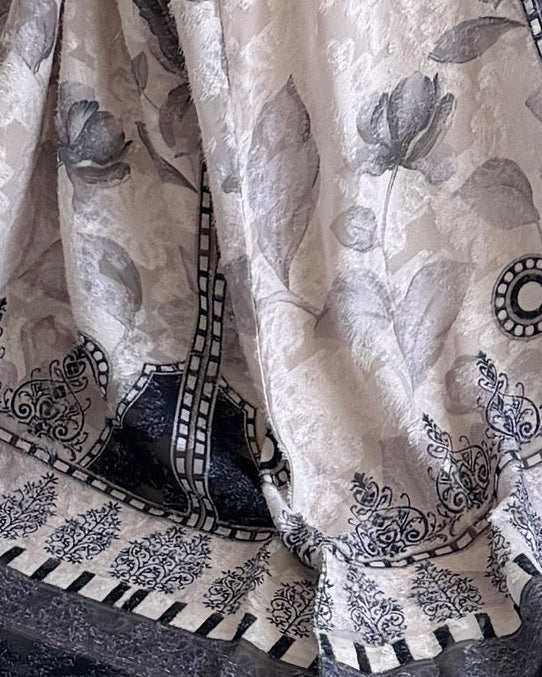 MWT1360 عباية طباعة | Printed Abaya - Aya