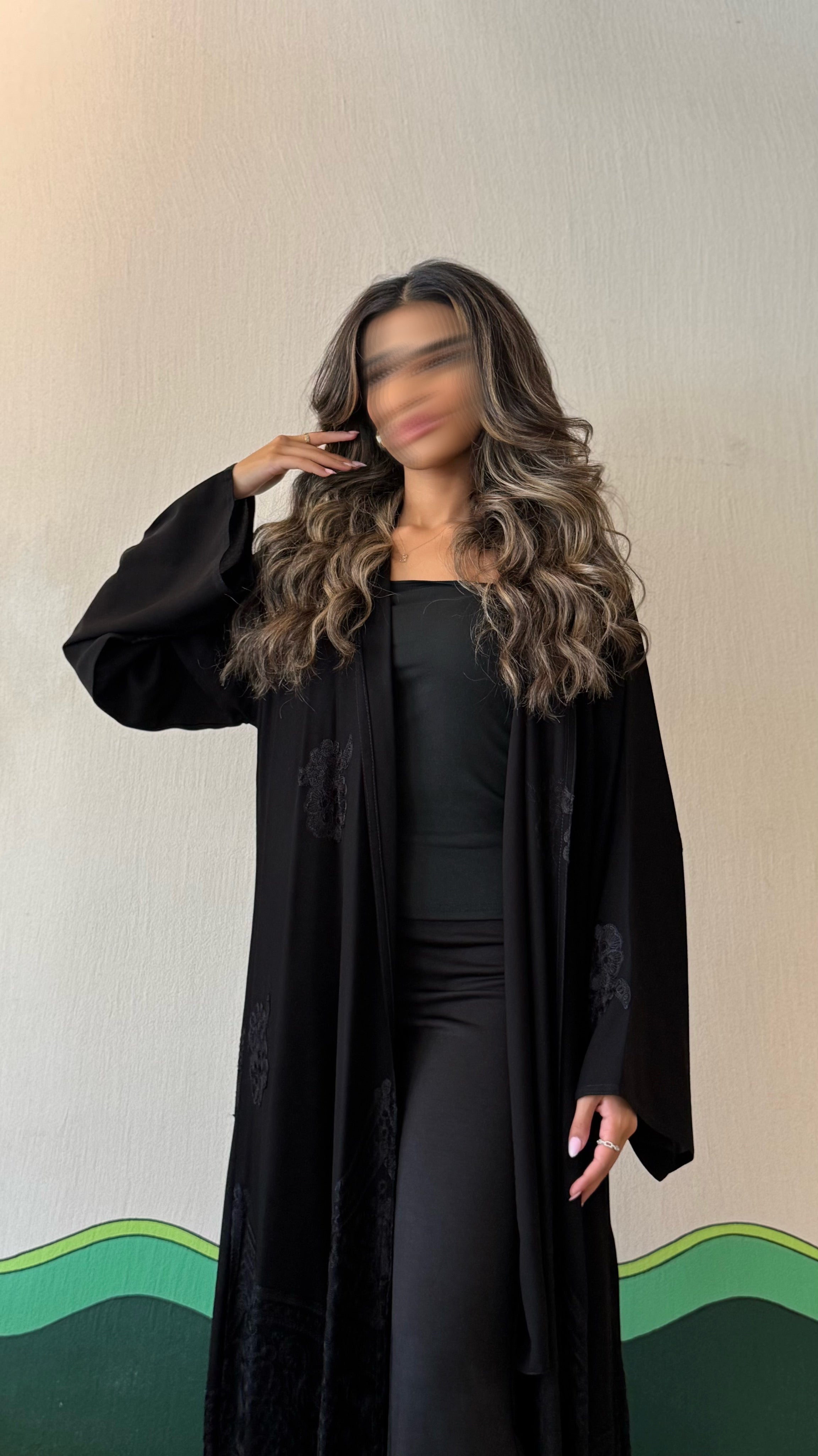 MW645 - Light Crepe Standing with Jacquard Half-Cloche