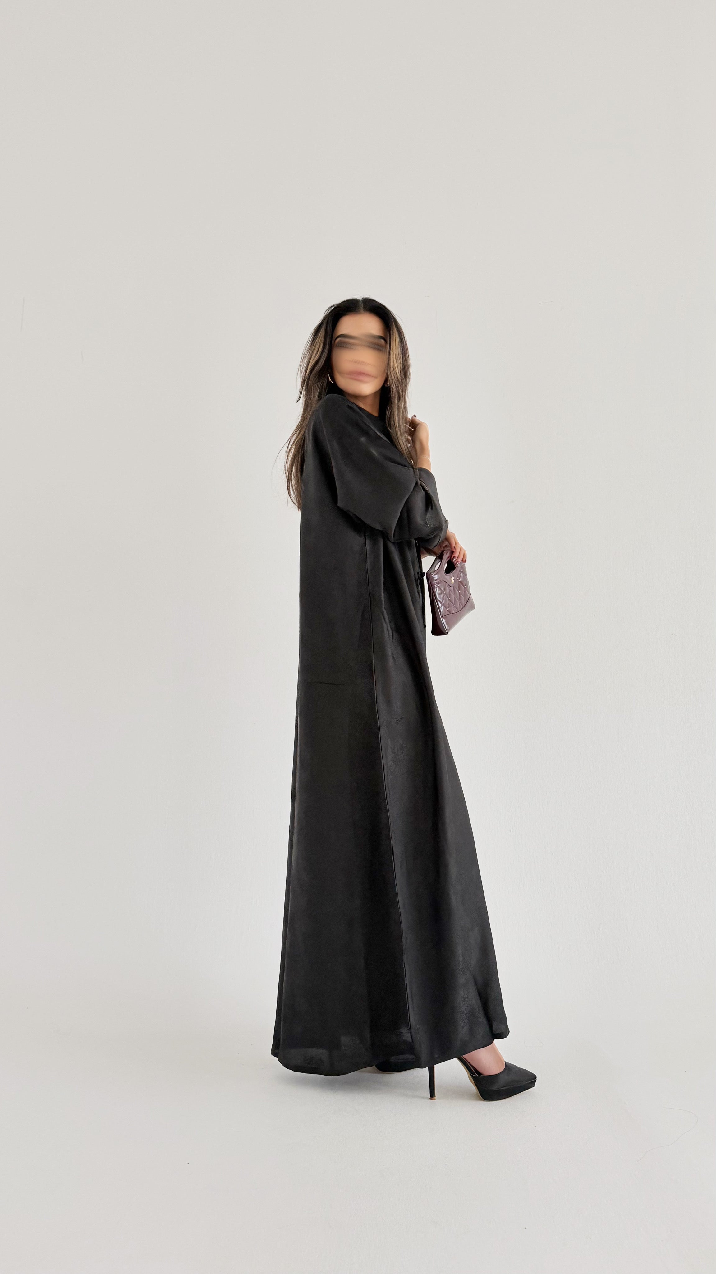 MW645 - Light Crepe Standing with Jacquard Half-Cloche