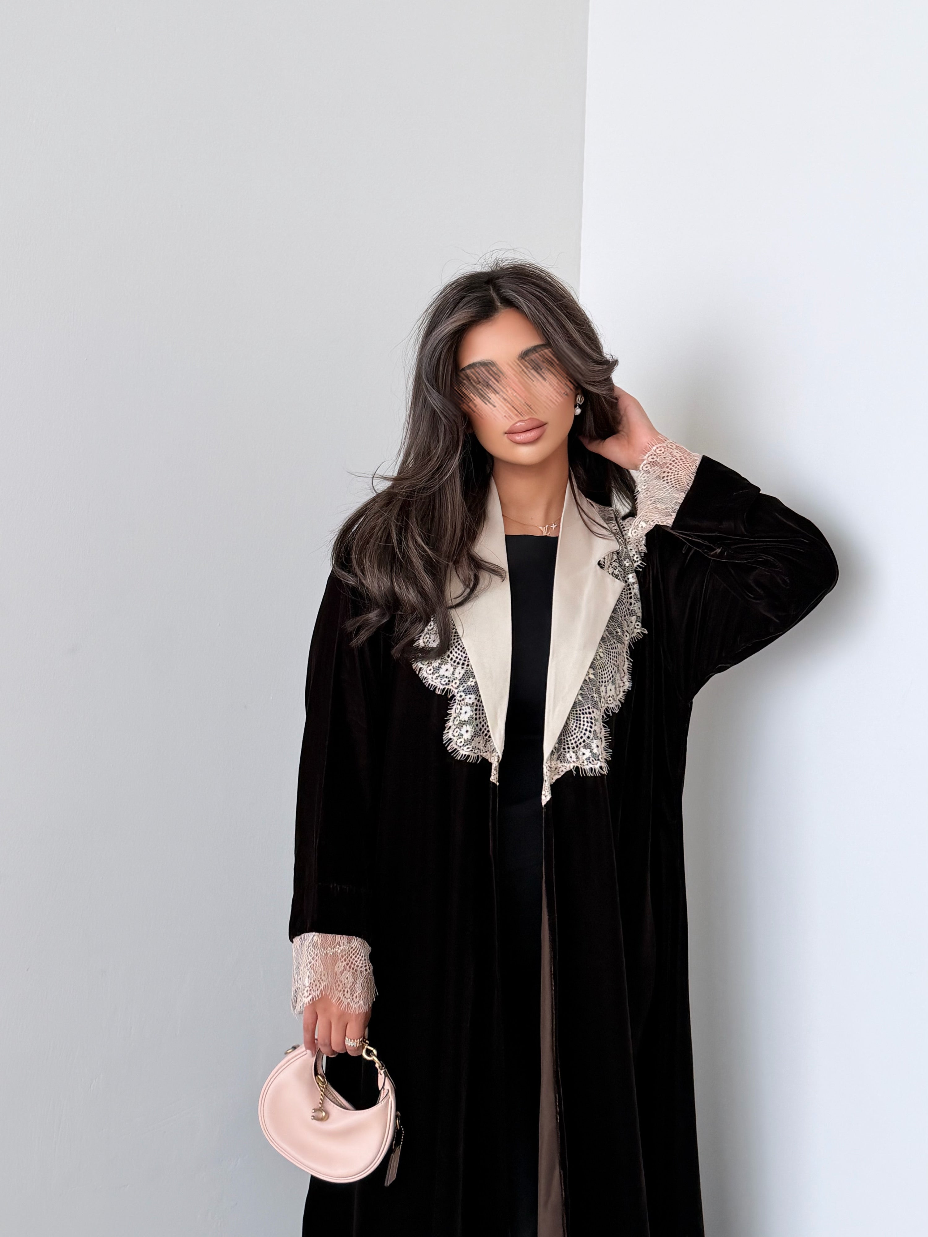 MW645 - Light Crepe Standing with Jacquard Half-Cloche