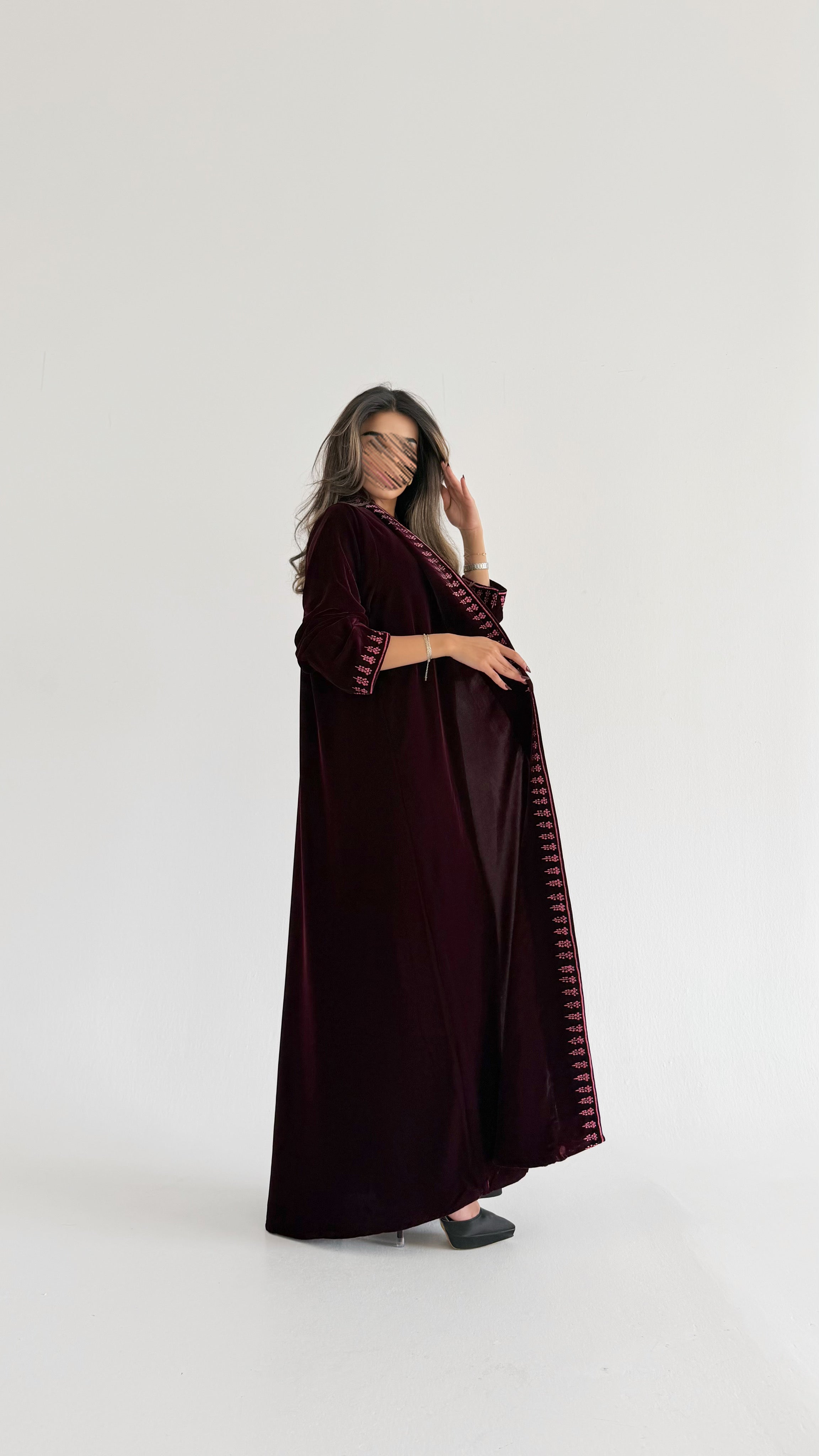 MWT675 - عباية مخمل عنابي مع تطريز بالامام والاكمام - Aya