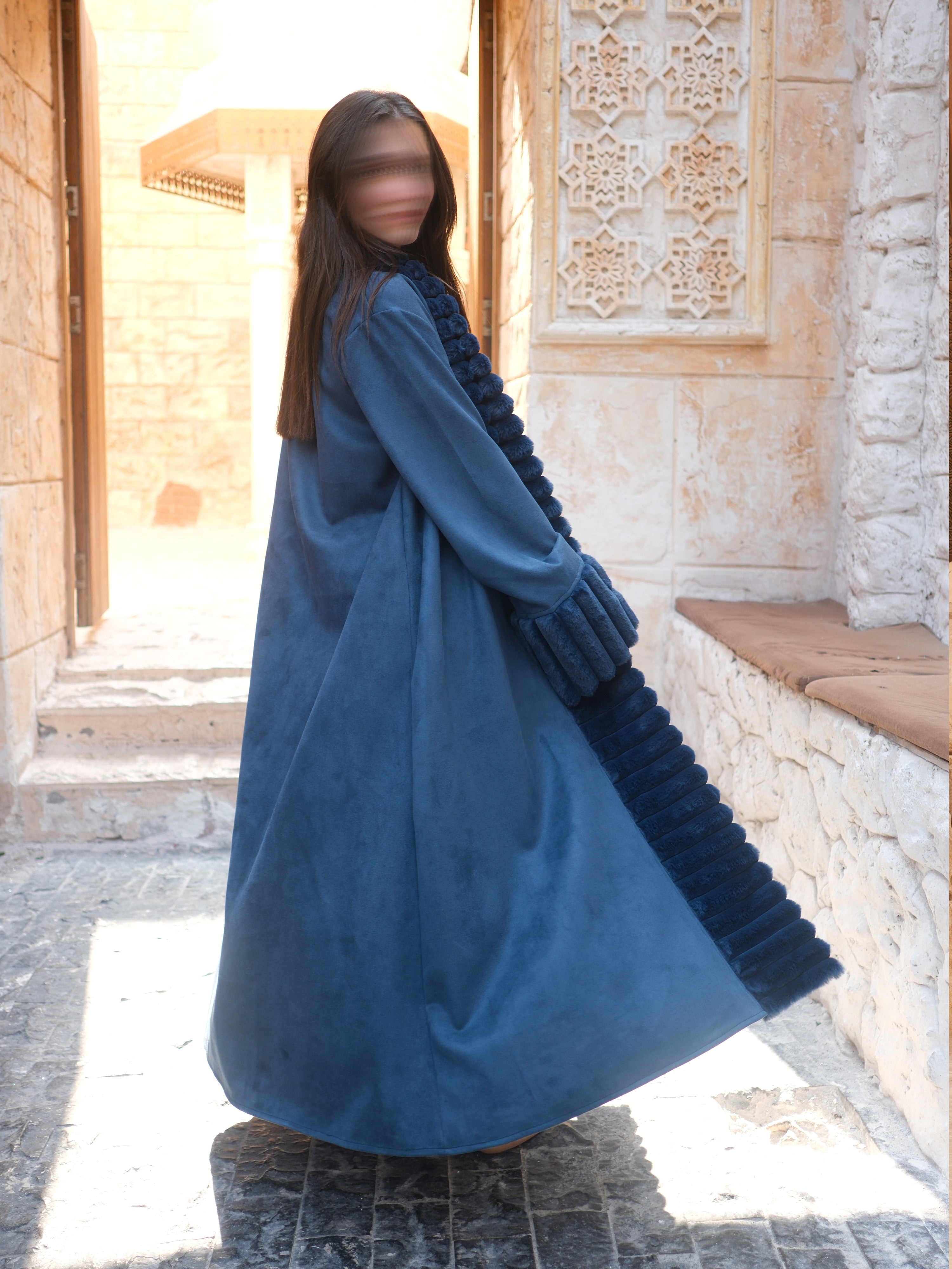 MW645 - Light Crepe Standing with Jacquard Half-Cloche