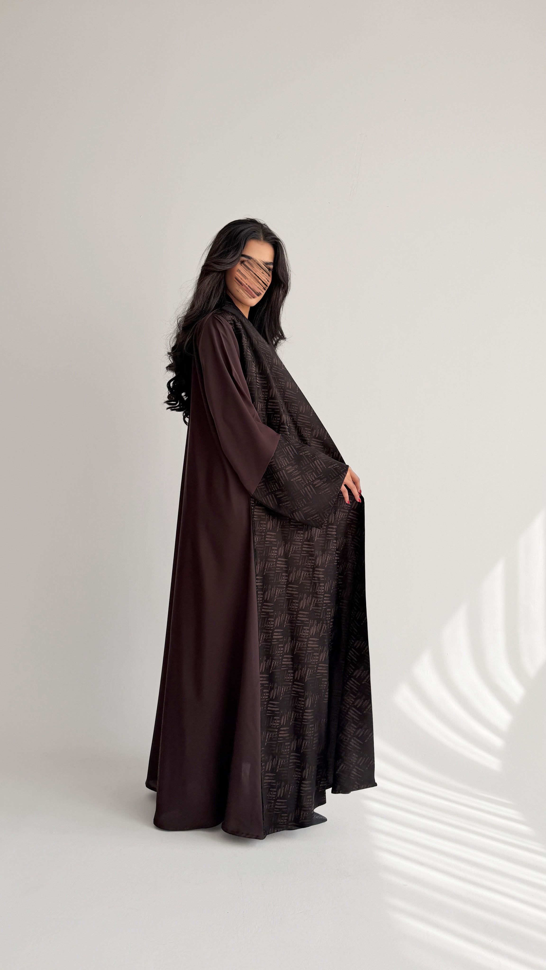 MW2083 -  عباية كريب حرير قصه نص كلوش مع اضافه الجاكار - Aya