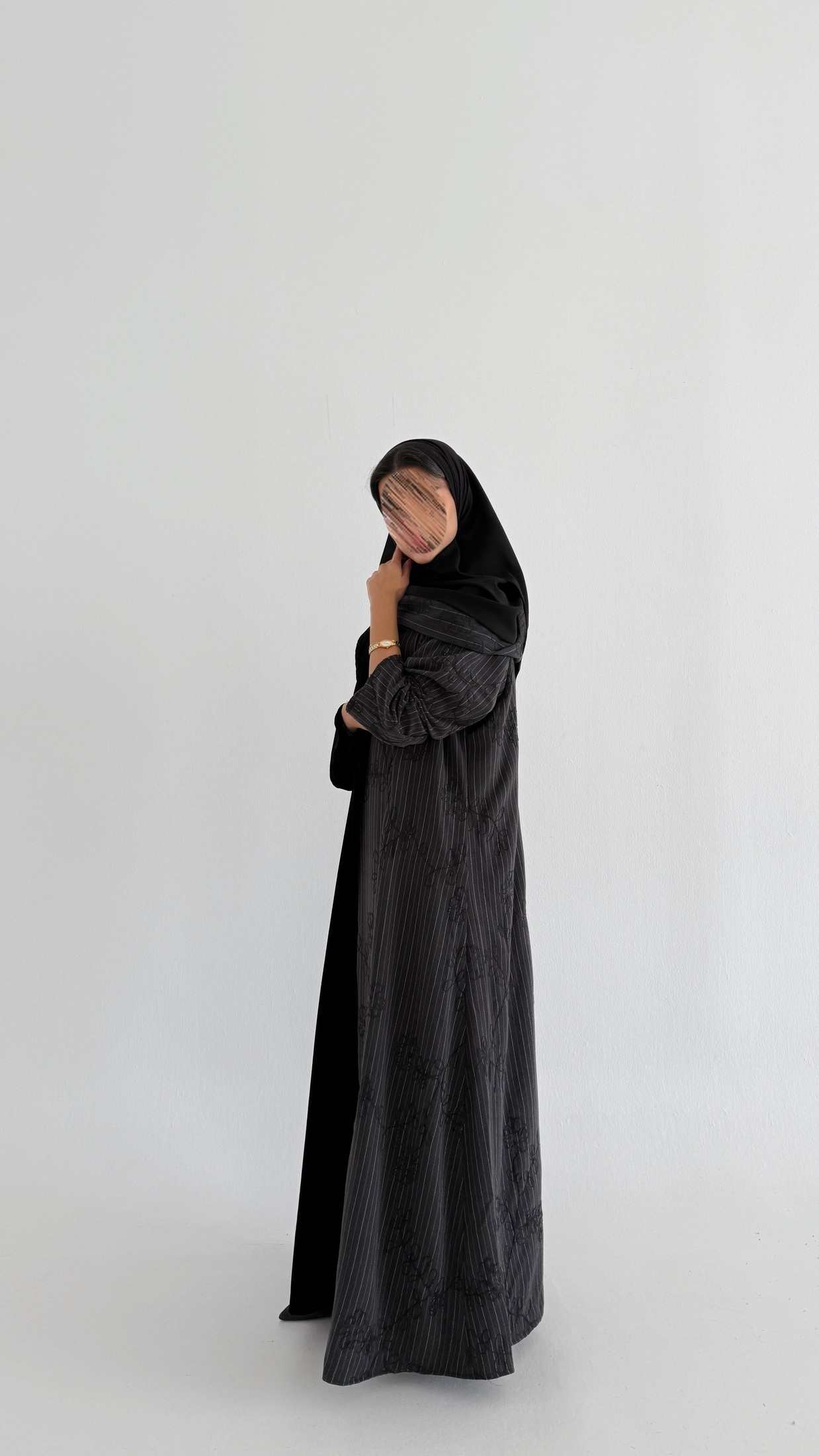 MW1856 - عباية بليزر غير متماثل لتعطي طابع الراقي - Aya