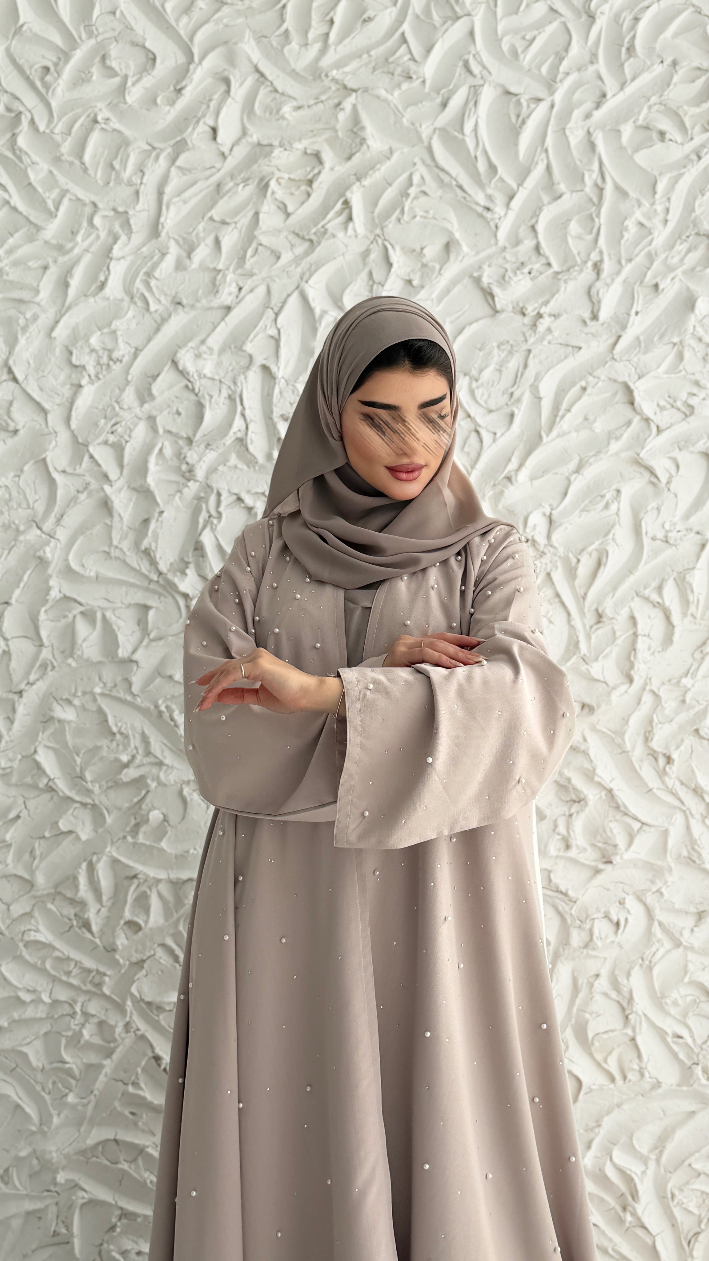 MW2064 - عبايه كريب دبل كلوش مع اضافة اللولو - Aya