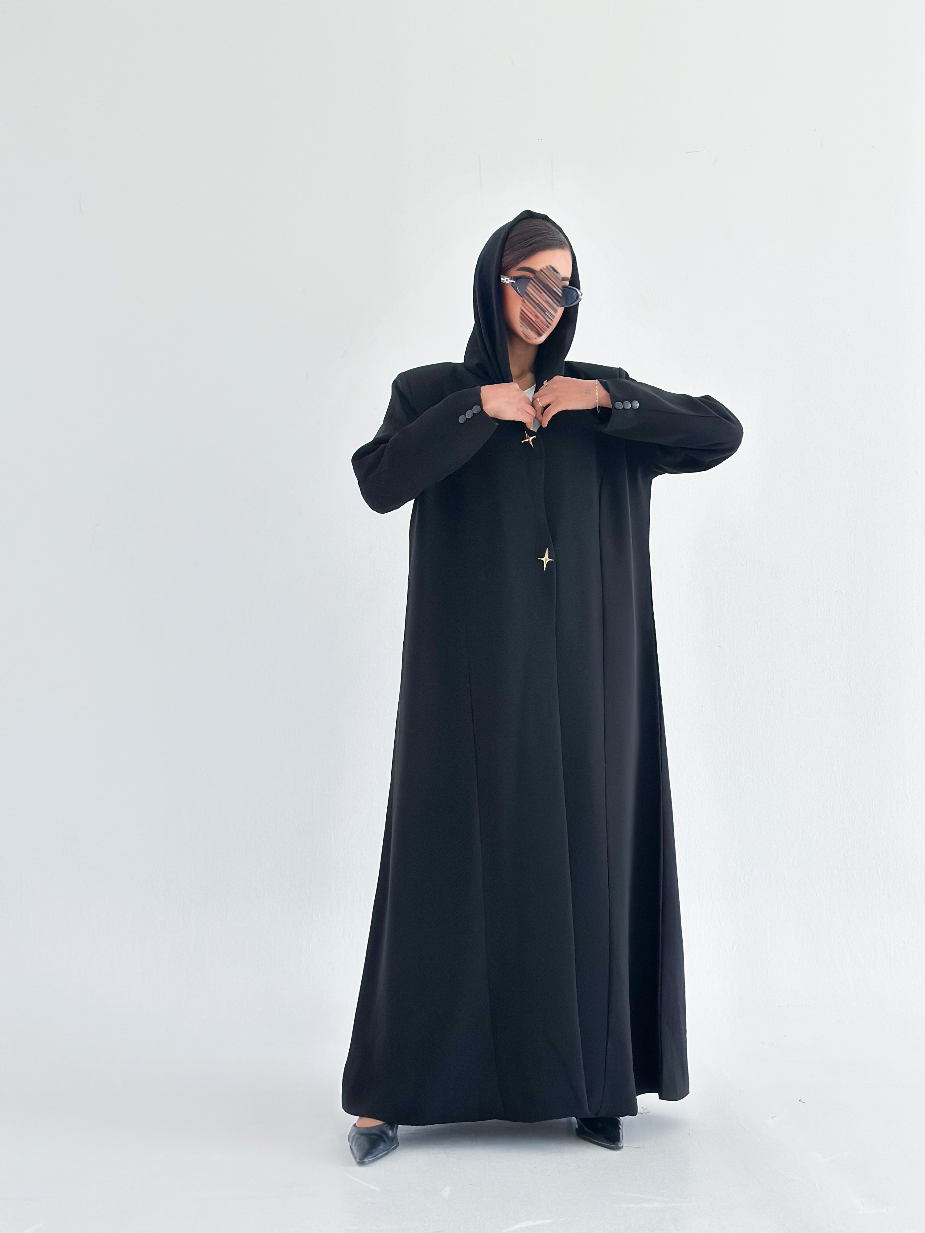 MW645 - Light Crepe Standing with Jacquard Half-Cloche