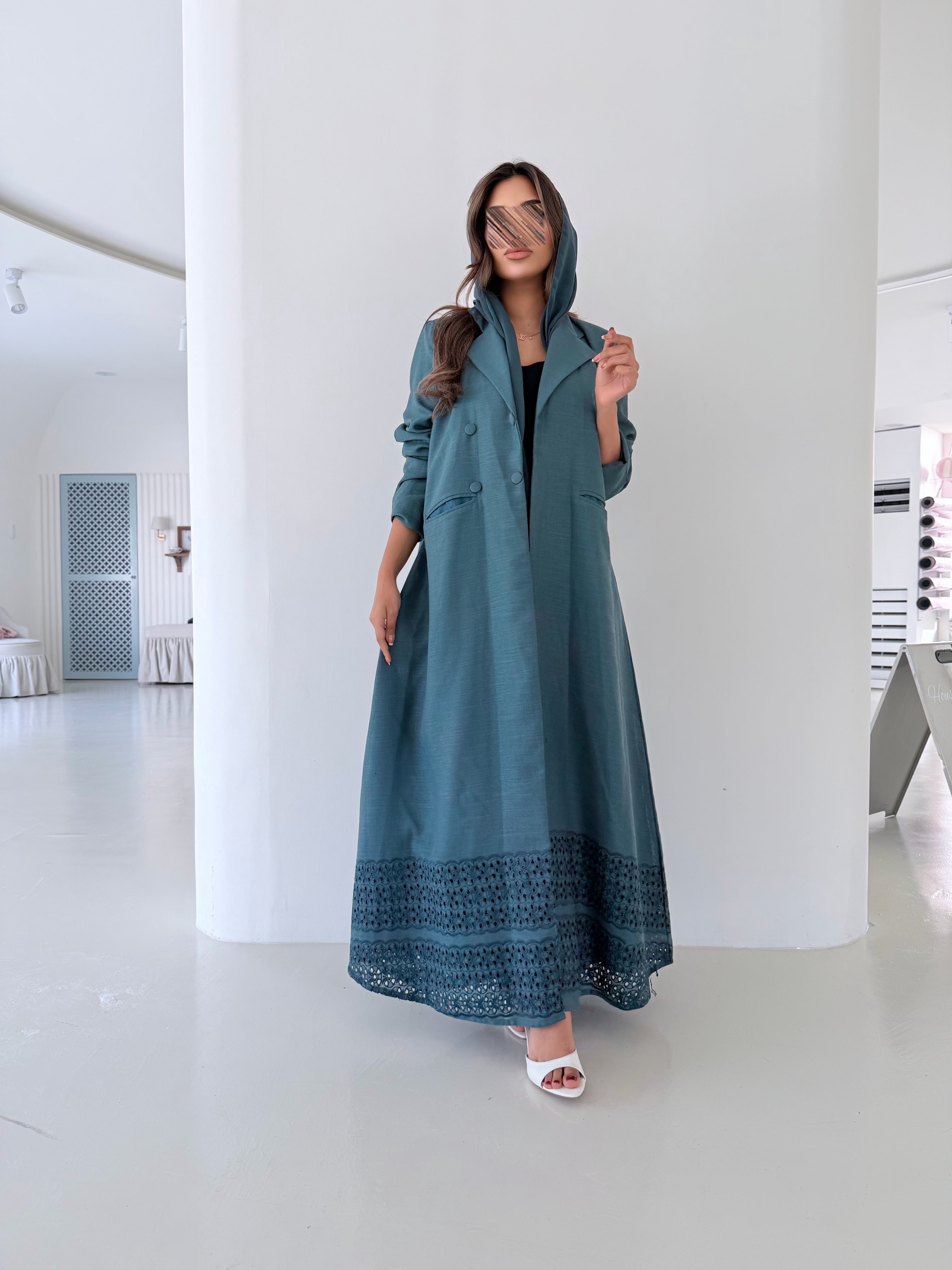 MWT5010 - قماش تركواز مخرم نص كلوش - Aya