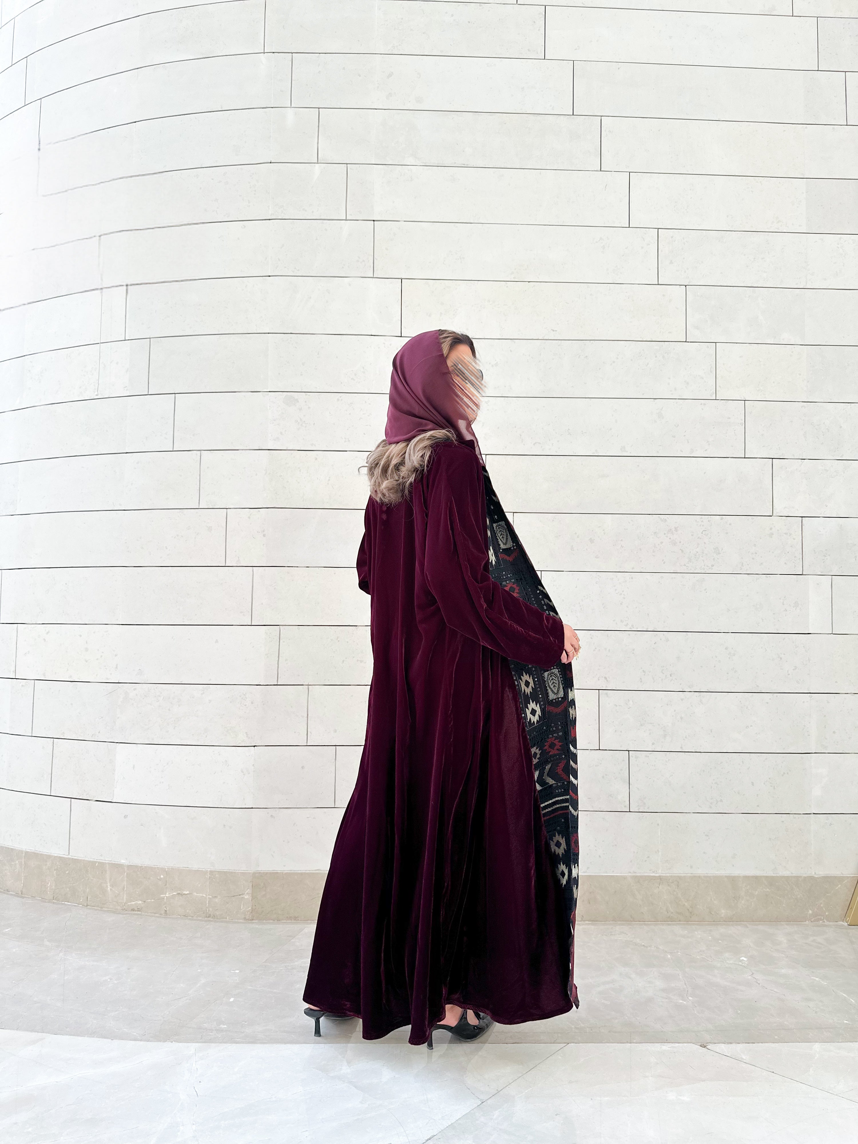 MW645 - Light Crepe Standing with Jacquard Half-Cloche