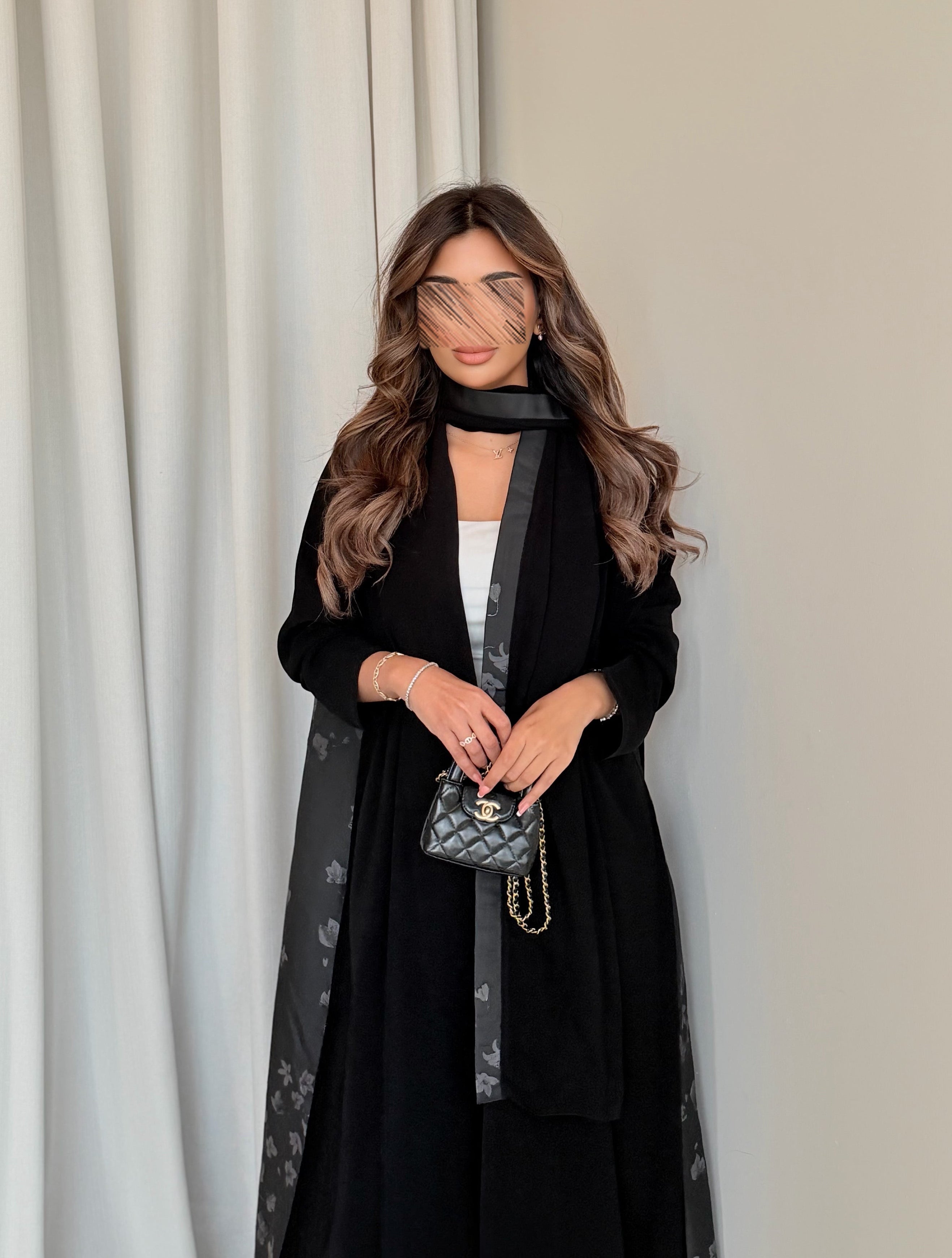 MWT5038 - قماش اسود كريب مع قماش تفته قصة كلوش - Aya