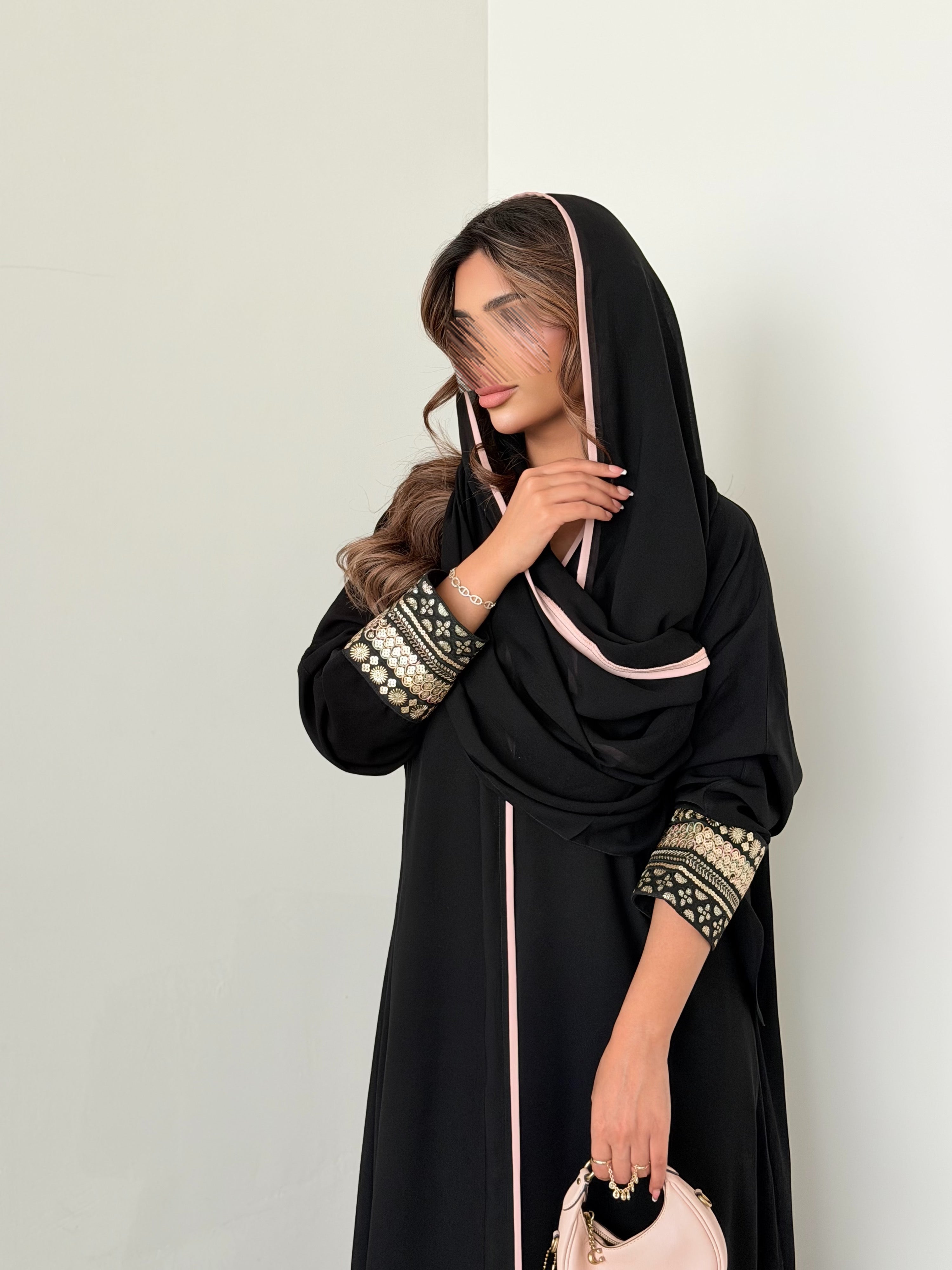 MWT789 - عباية كريب مع تدخيلة رمضانية - Aya