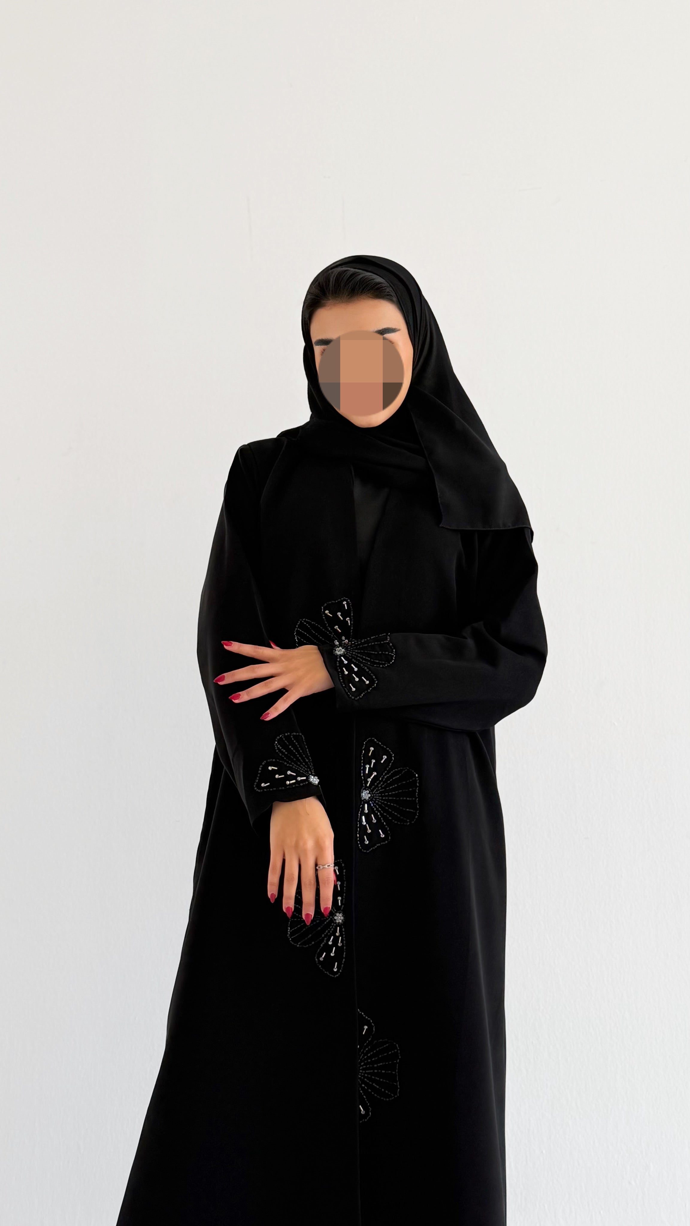 MW645 - Light Crepe Standing with Jacquard Half-Cloche