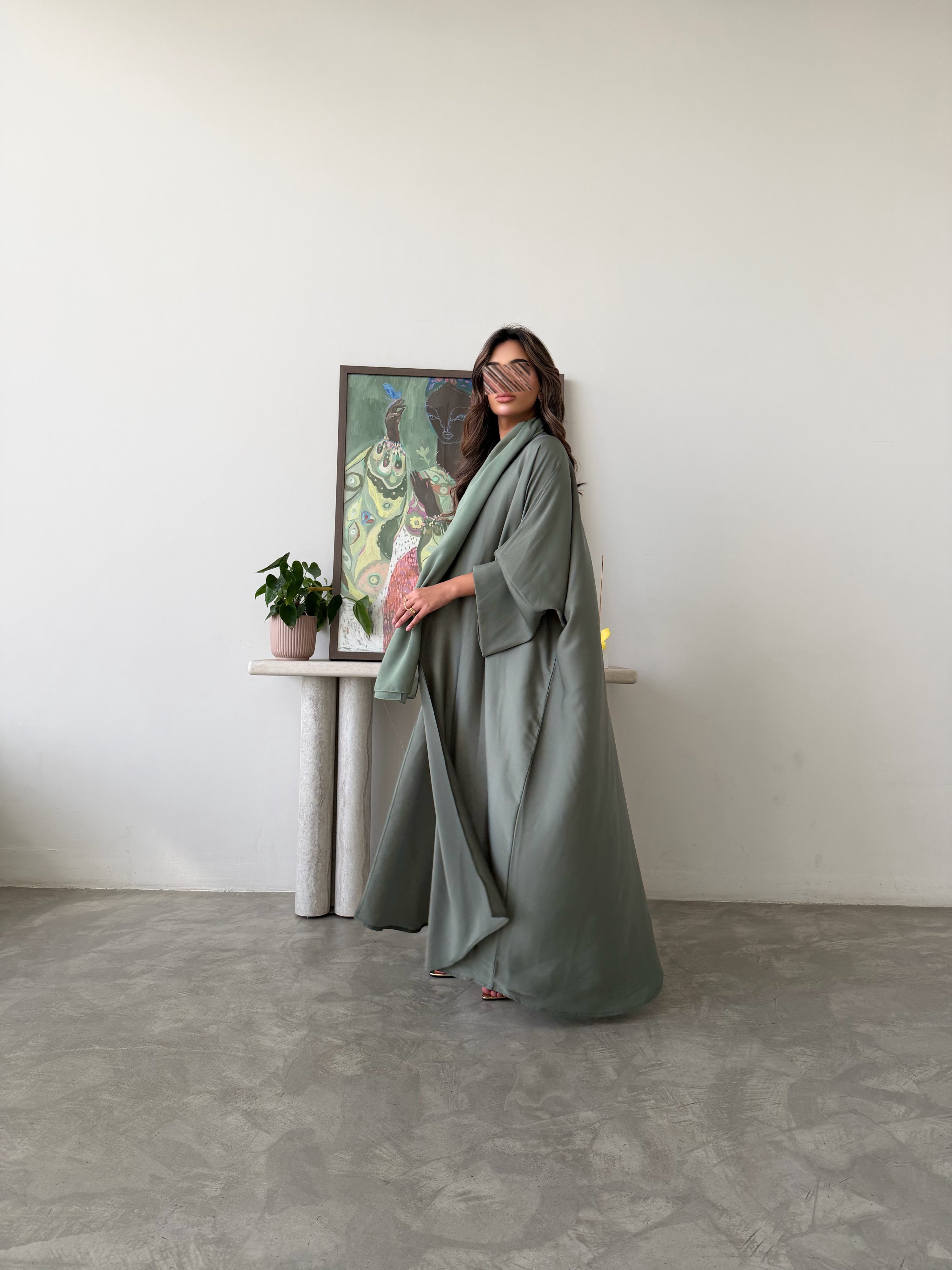 MWT5012 - قماش حرير اخضر نص كلوش - Aya