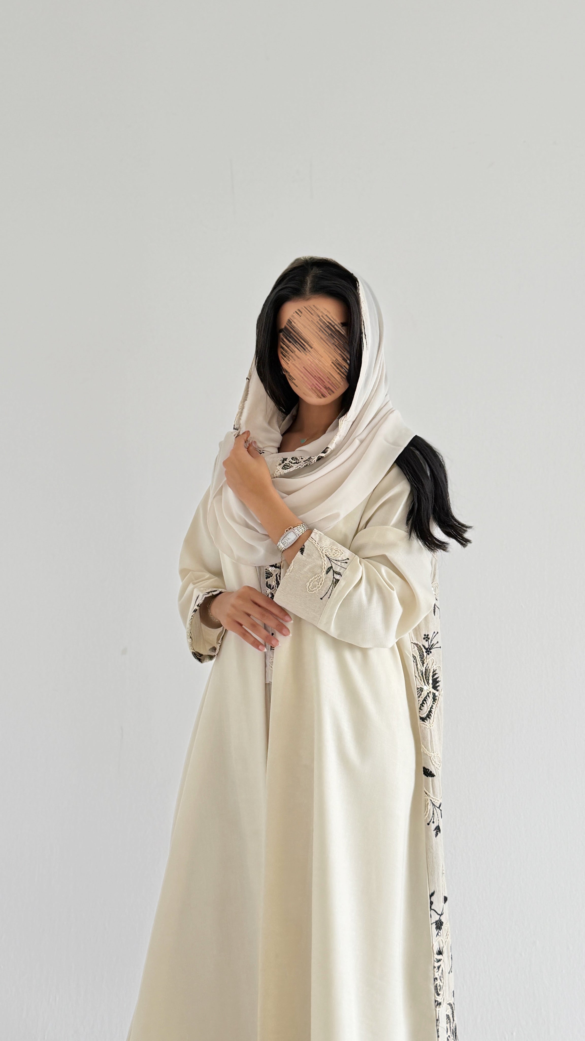 MWT2036 - عباية لنن مع خلف لنن مطرز - Aya