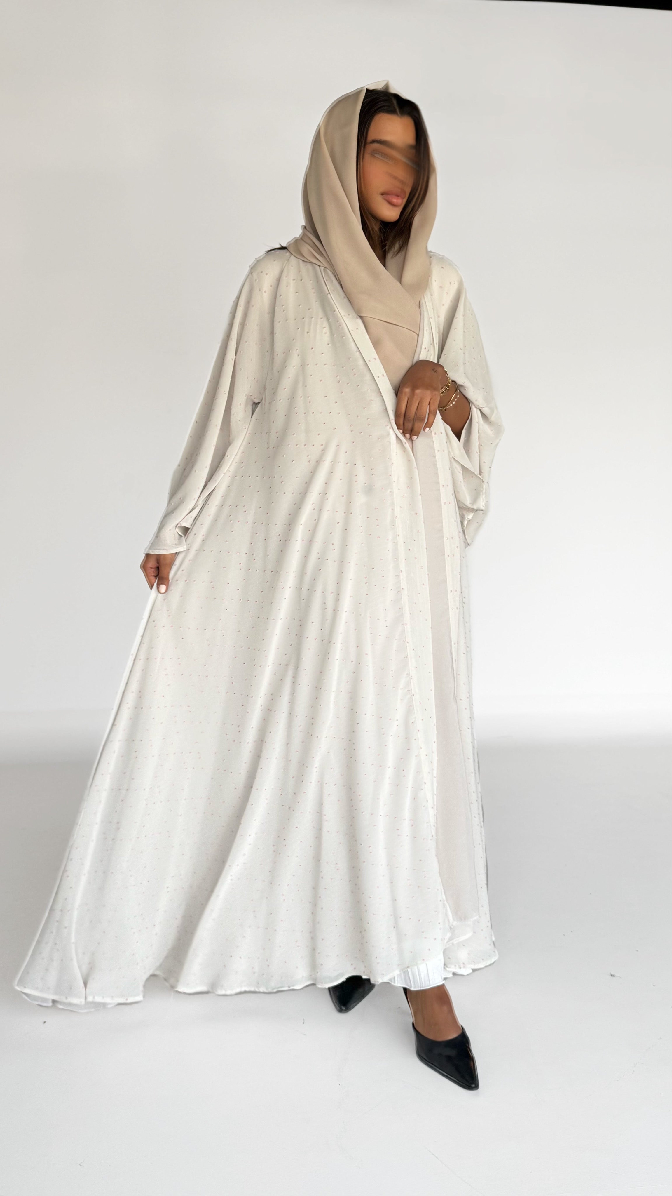 MW1822 - عباية دبل كلوش بأكمام فضافضة من الكريب الياباني - Aya