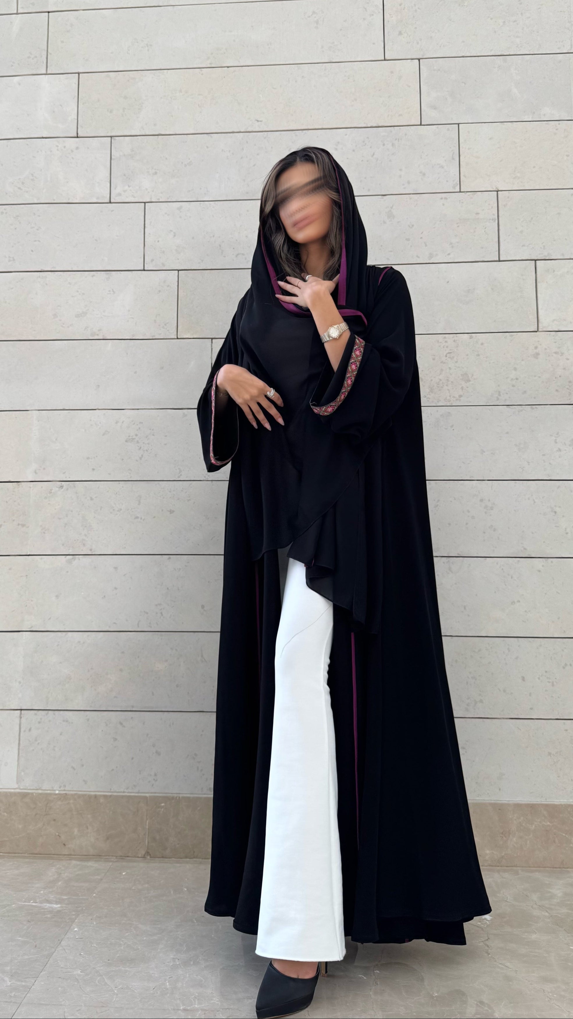 MW645 - Light Crepe Standing with Jacquard Half-Cloche