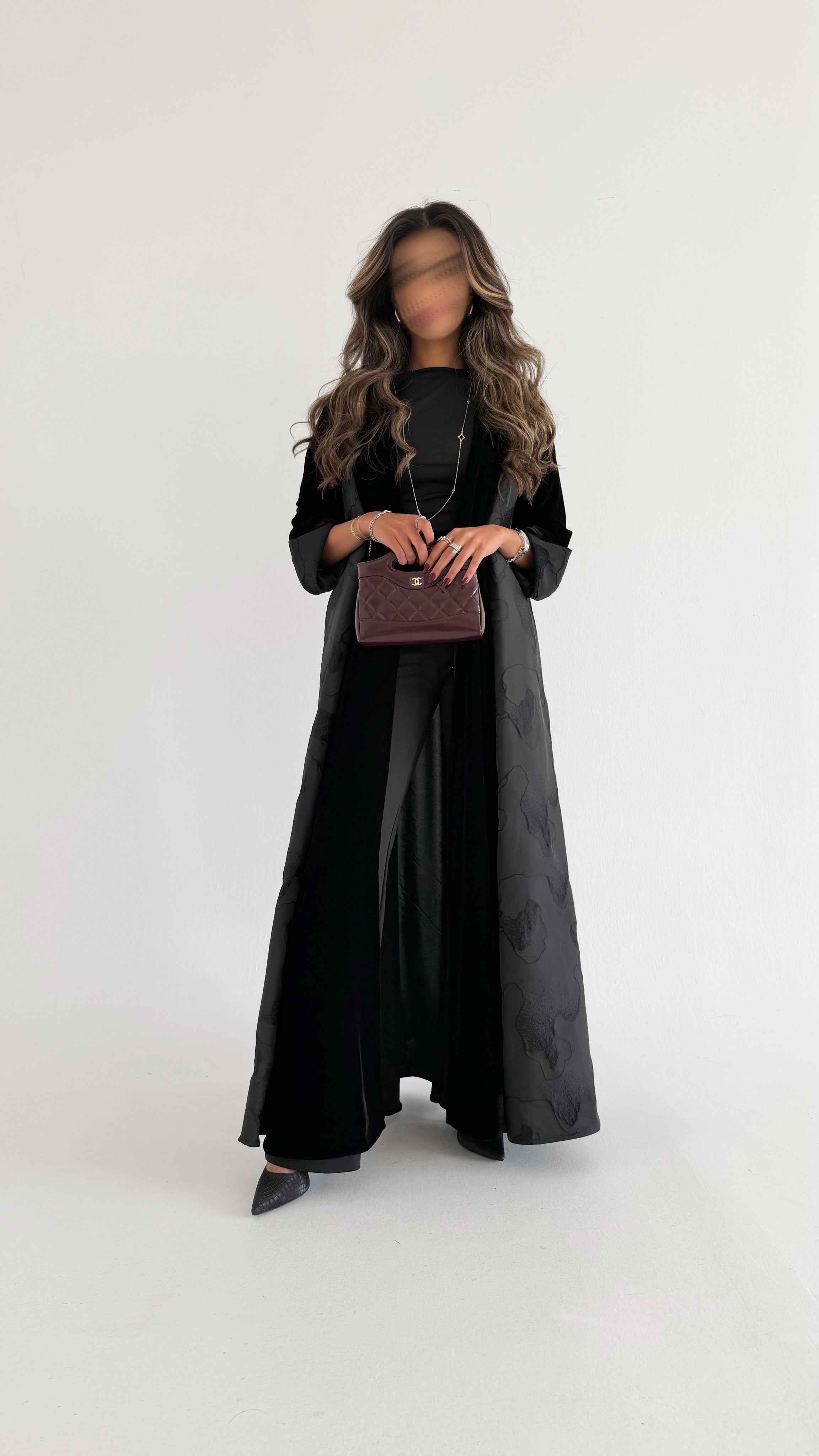 MWT587 - Velvet abaya with black jacquard | عباية مخمل مع جاكار أسود - Aya