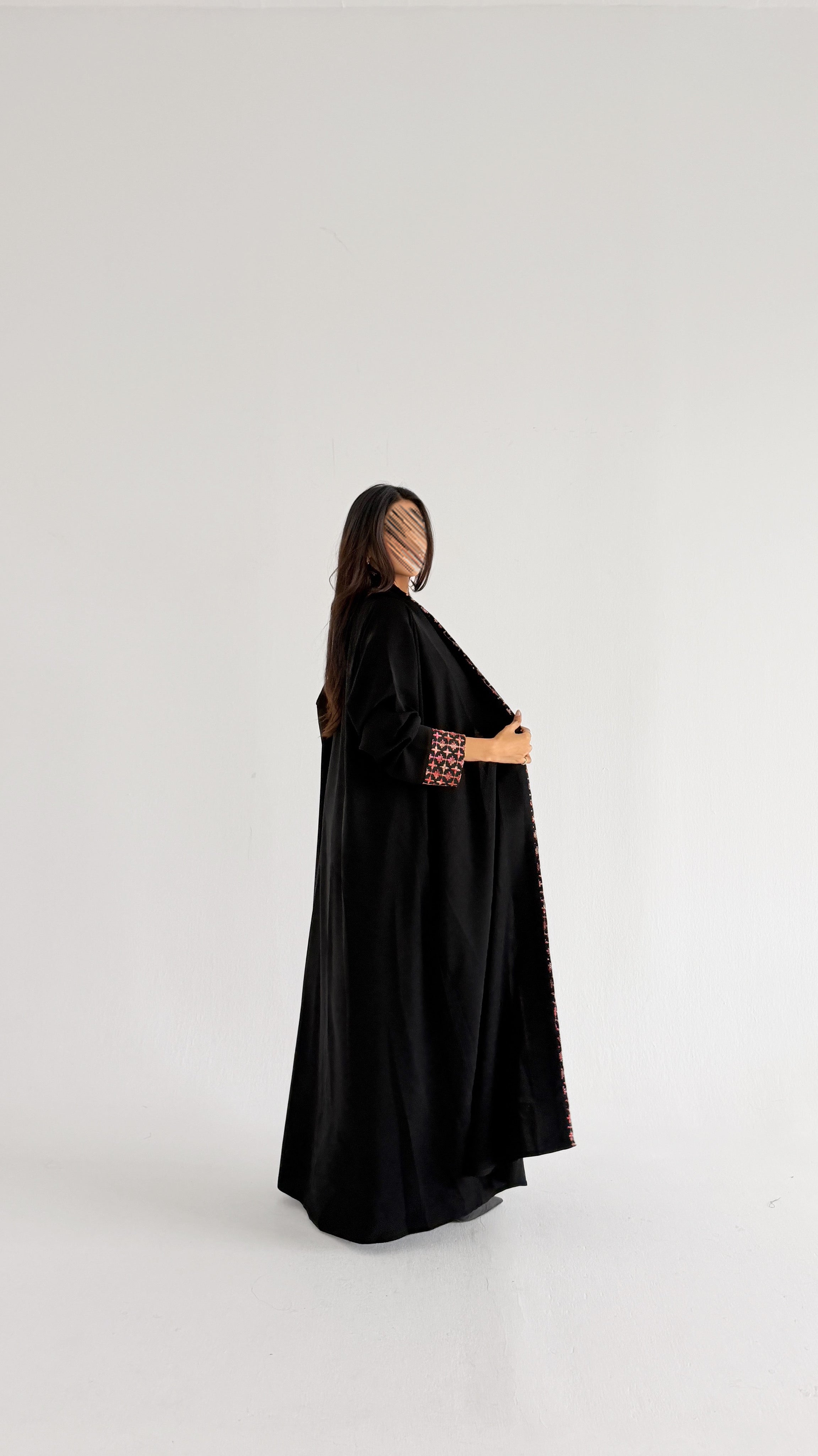MWT5060 - عباية كريب اسود مع قماش برتقالي قيطان - Aya