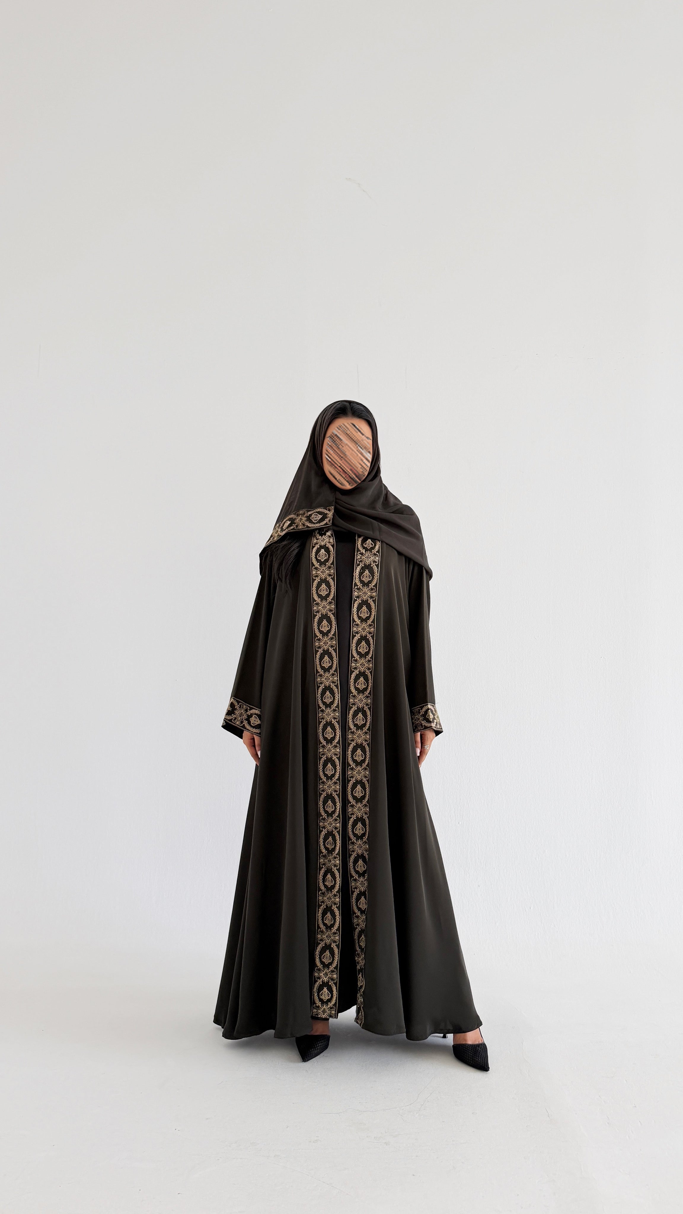 MW2138 - عبايه دبل كلوش بخامة نواعم كوري - Aya