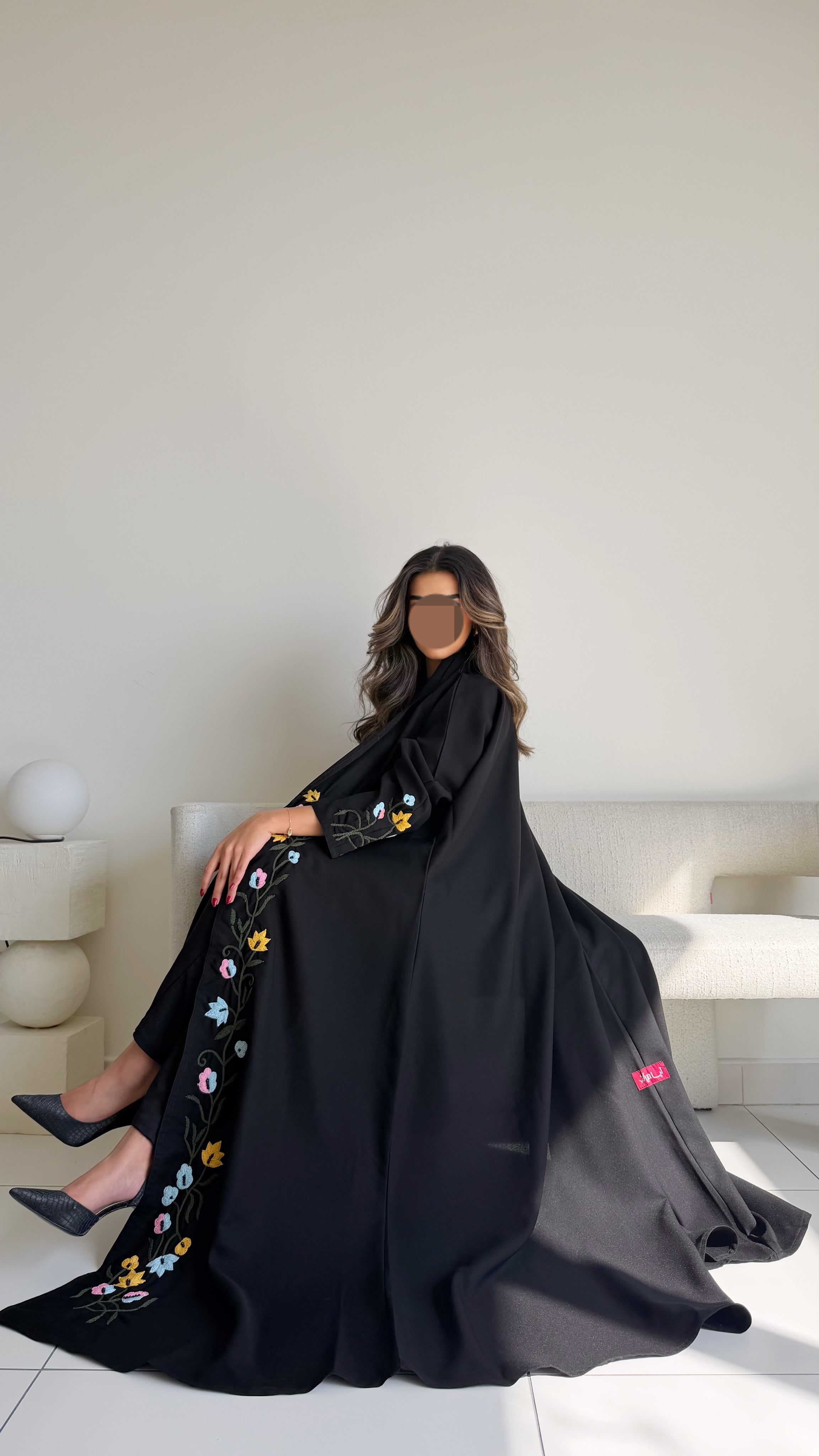 MWT638 - عبايه اسود تطريز وردات