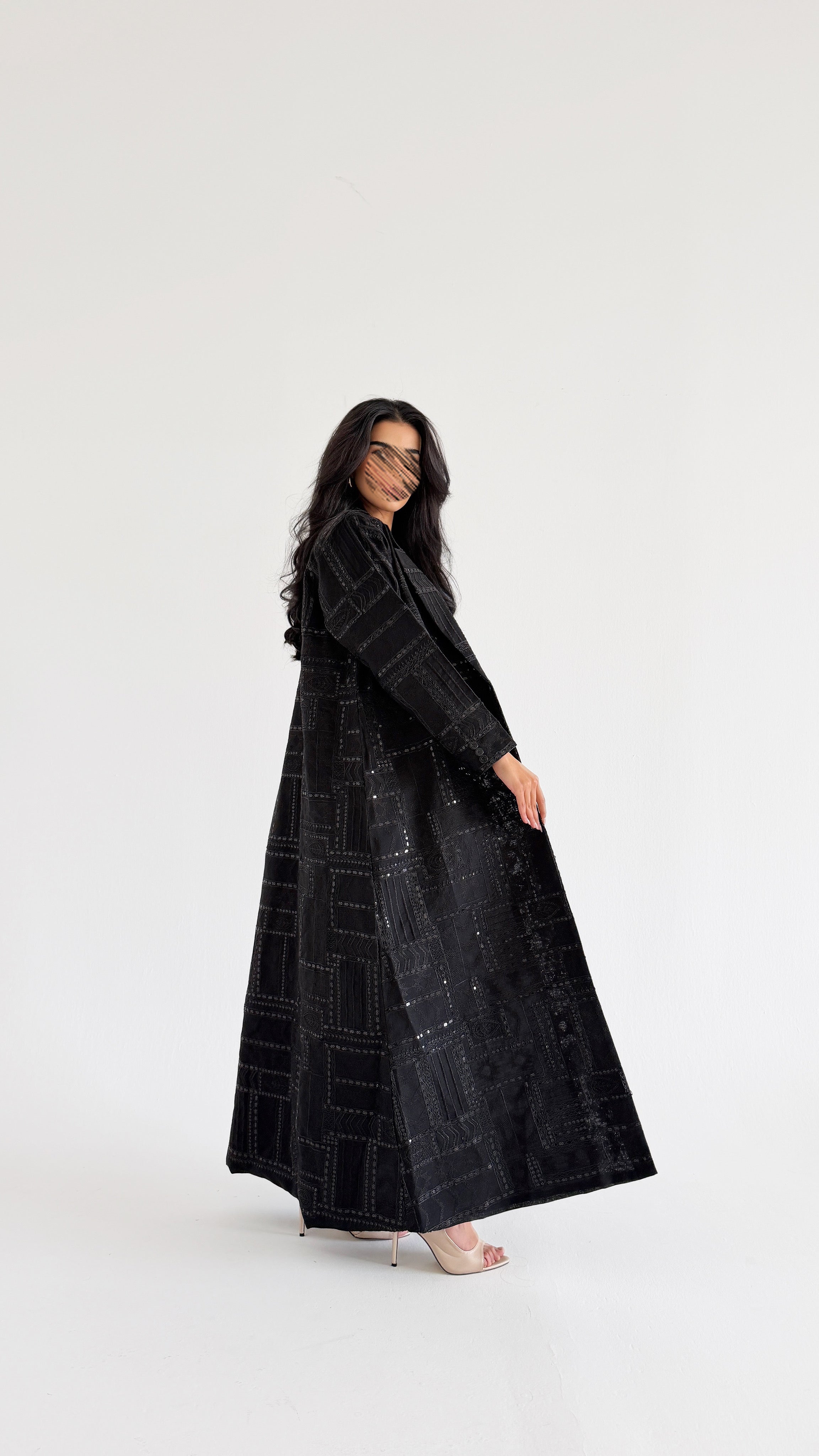 MWT1109 - عباية بليزر اسود تطريز - Aya