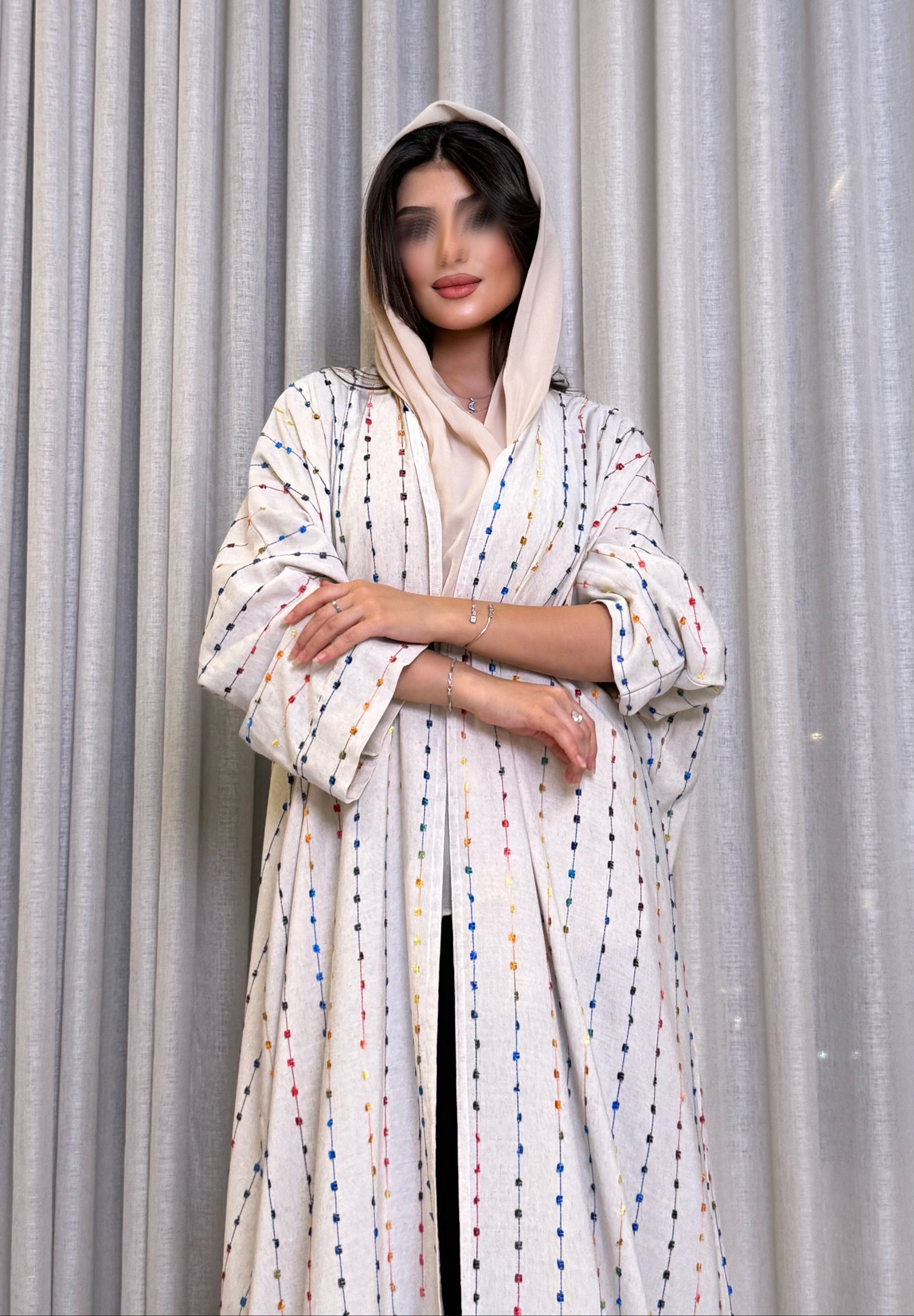 MW645 - Light Crepe Standing with Jacquard Half-Cloche