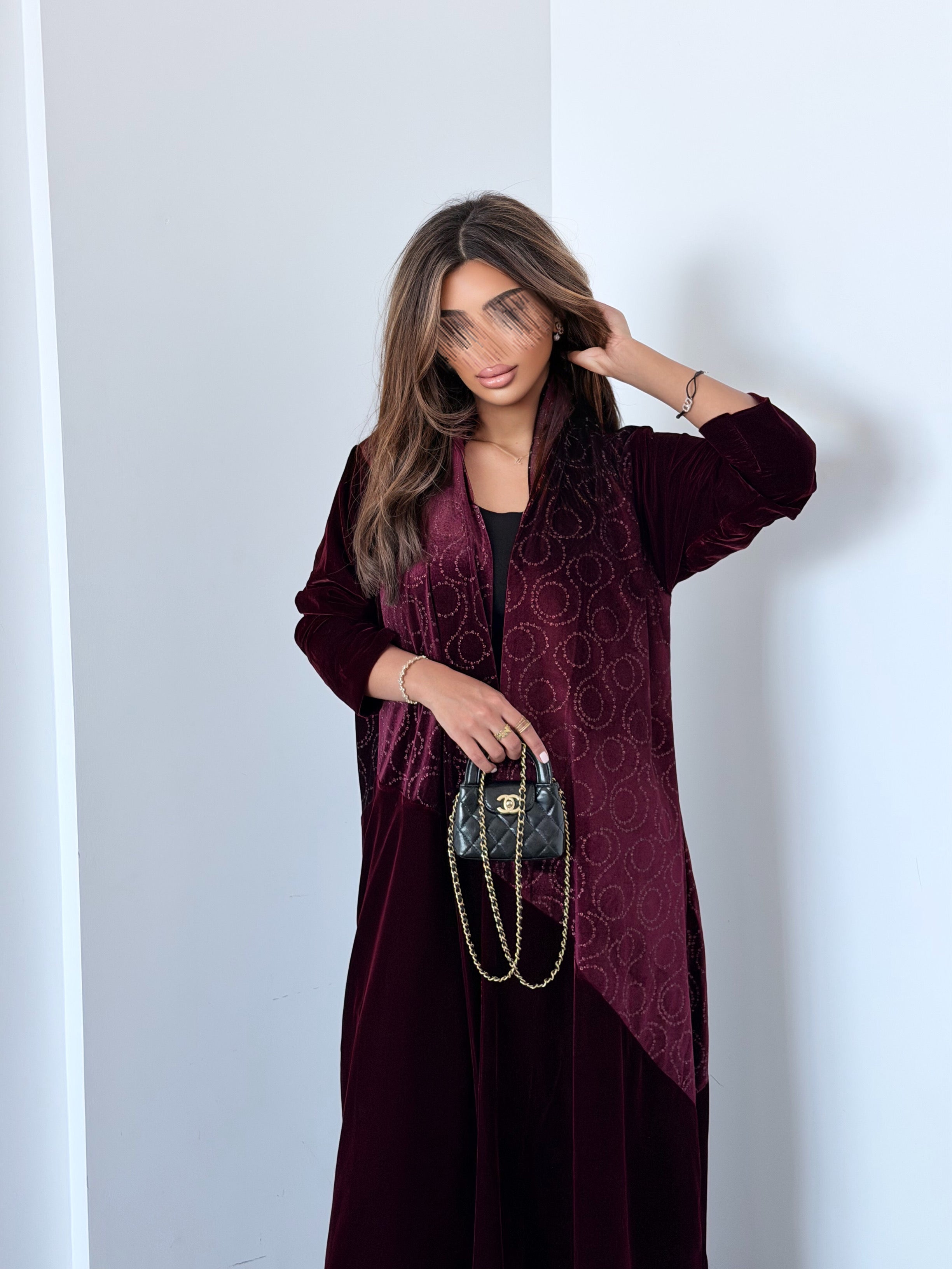 MW645 - Light Crepe Standing with Jacquard Half-Cloche