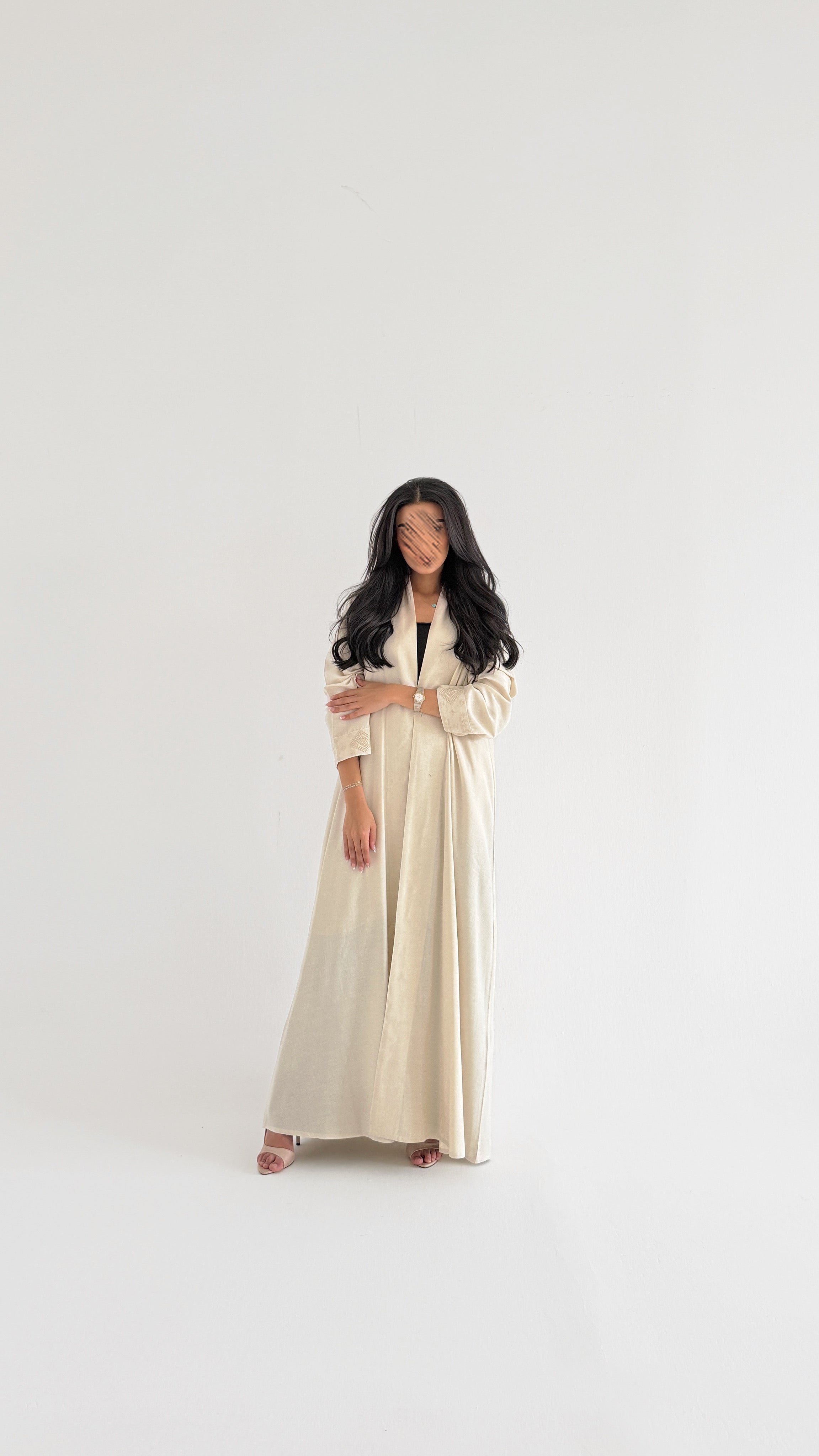 MWT1151 - عبايه لنن تطريز مع تدخيلة شانتون - Aya